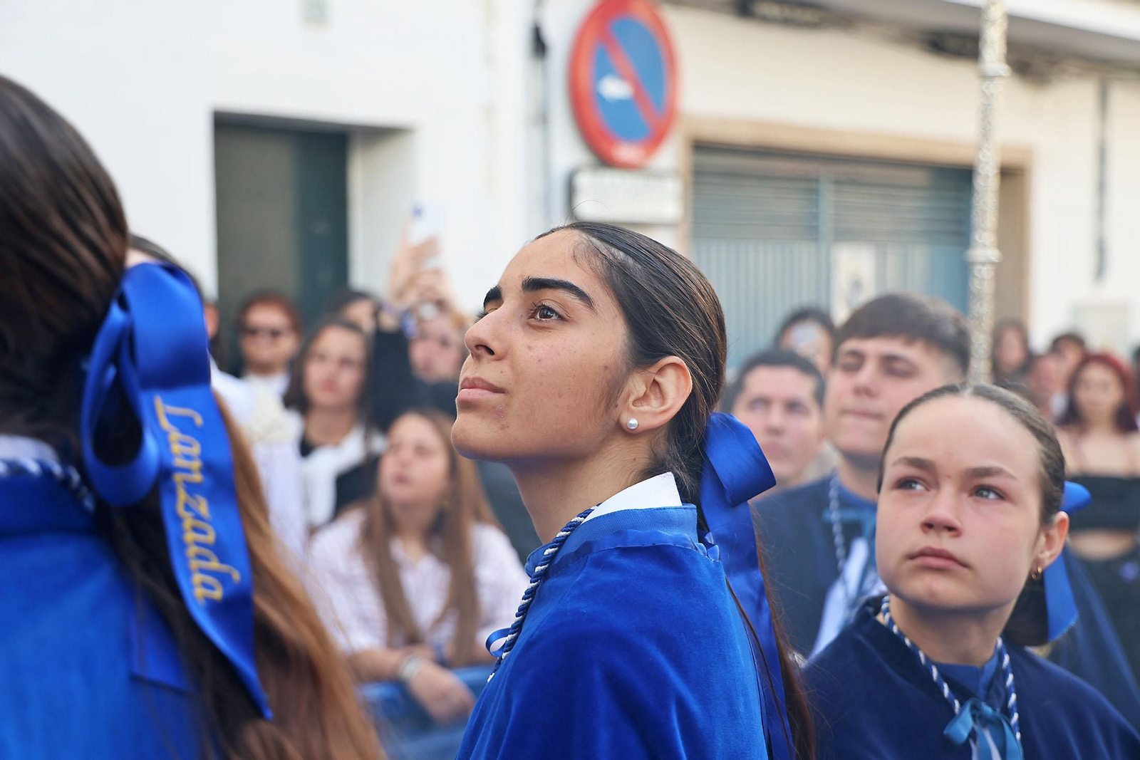 Imágenes de la VIrgen de Los Dolores por su barrio de las Colonias