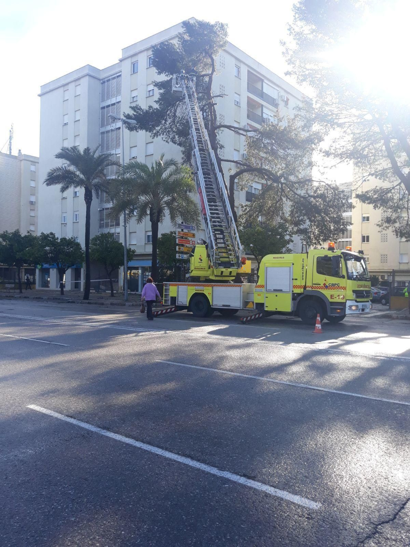 Las imágenes del paso del tornado en Jerez