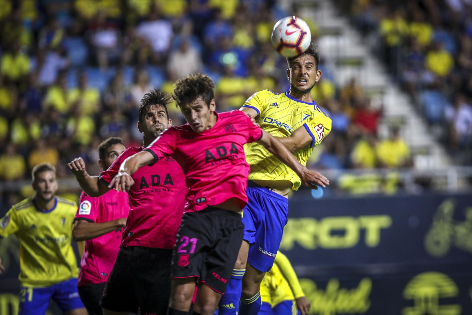 El Cádiz CF-Alcorcón, en imágenes