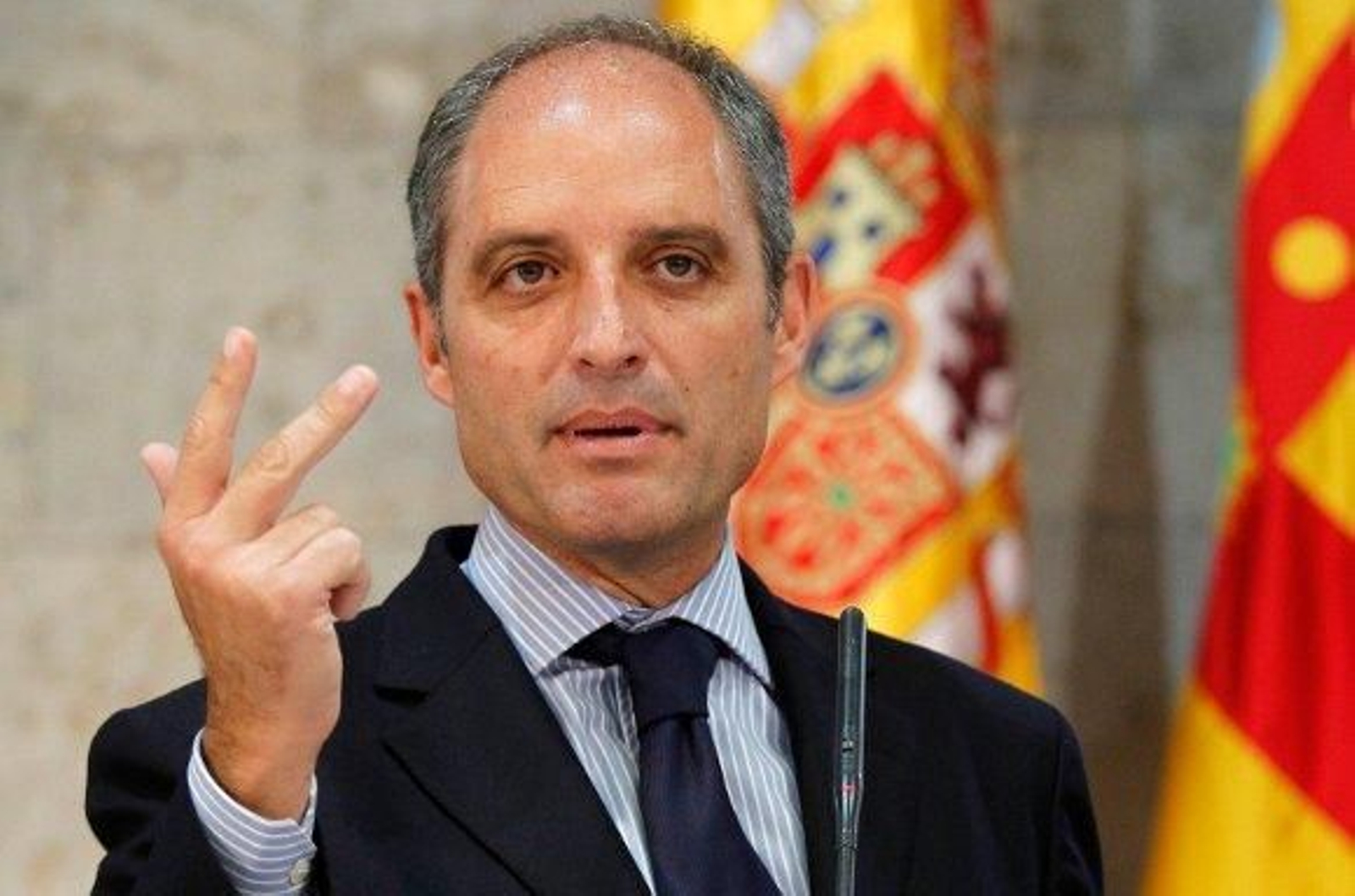 Camps testificará por escrito el 1 de febrero en Valencia