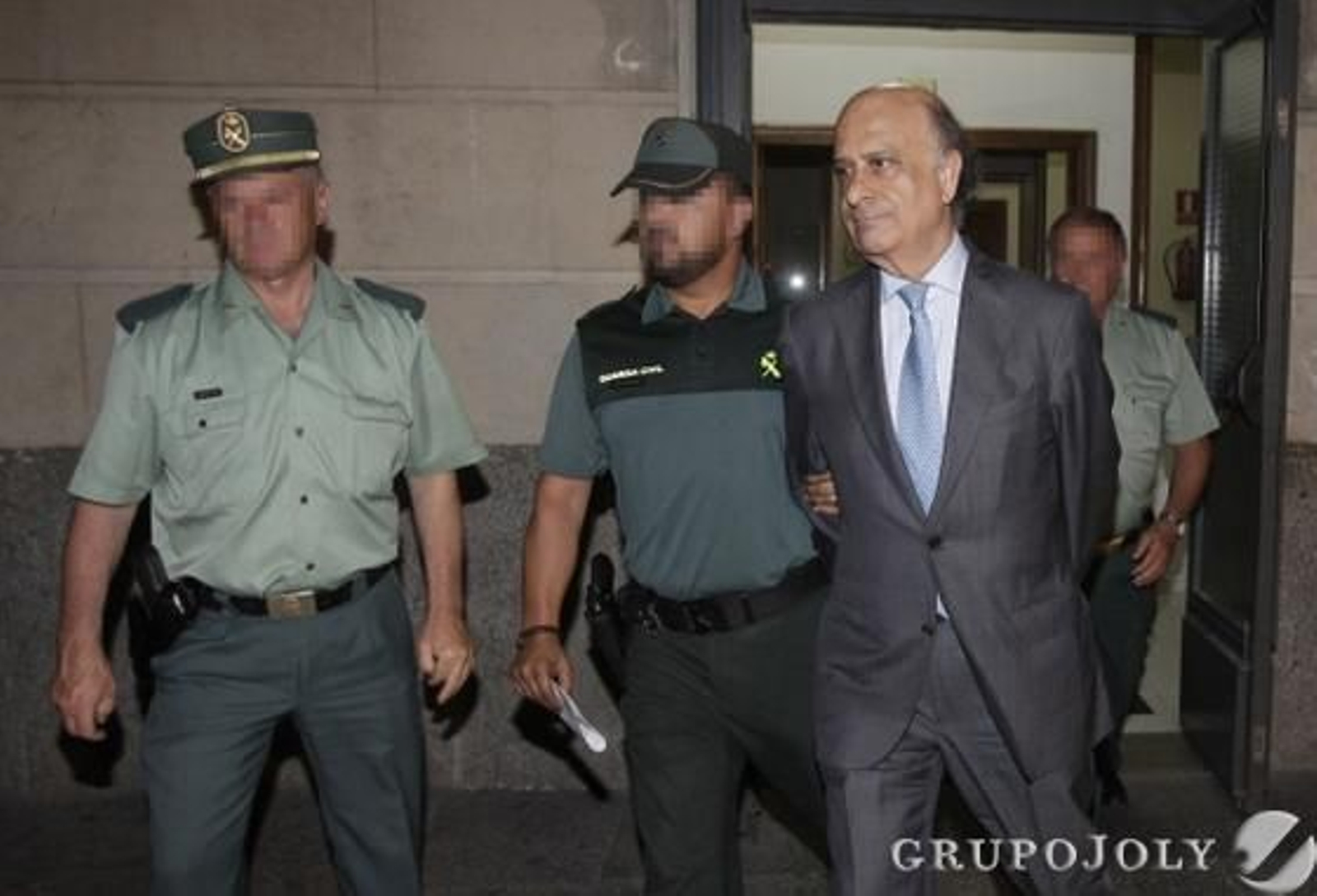 El dueño de Uniter critica el papel de "oráculo" atribuido a la Guardia Civil porque lo que dice "va al cielo"