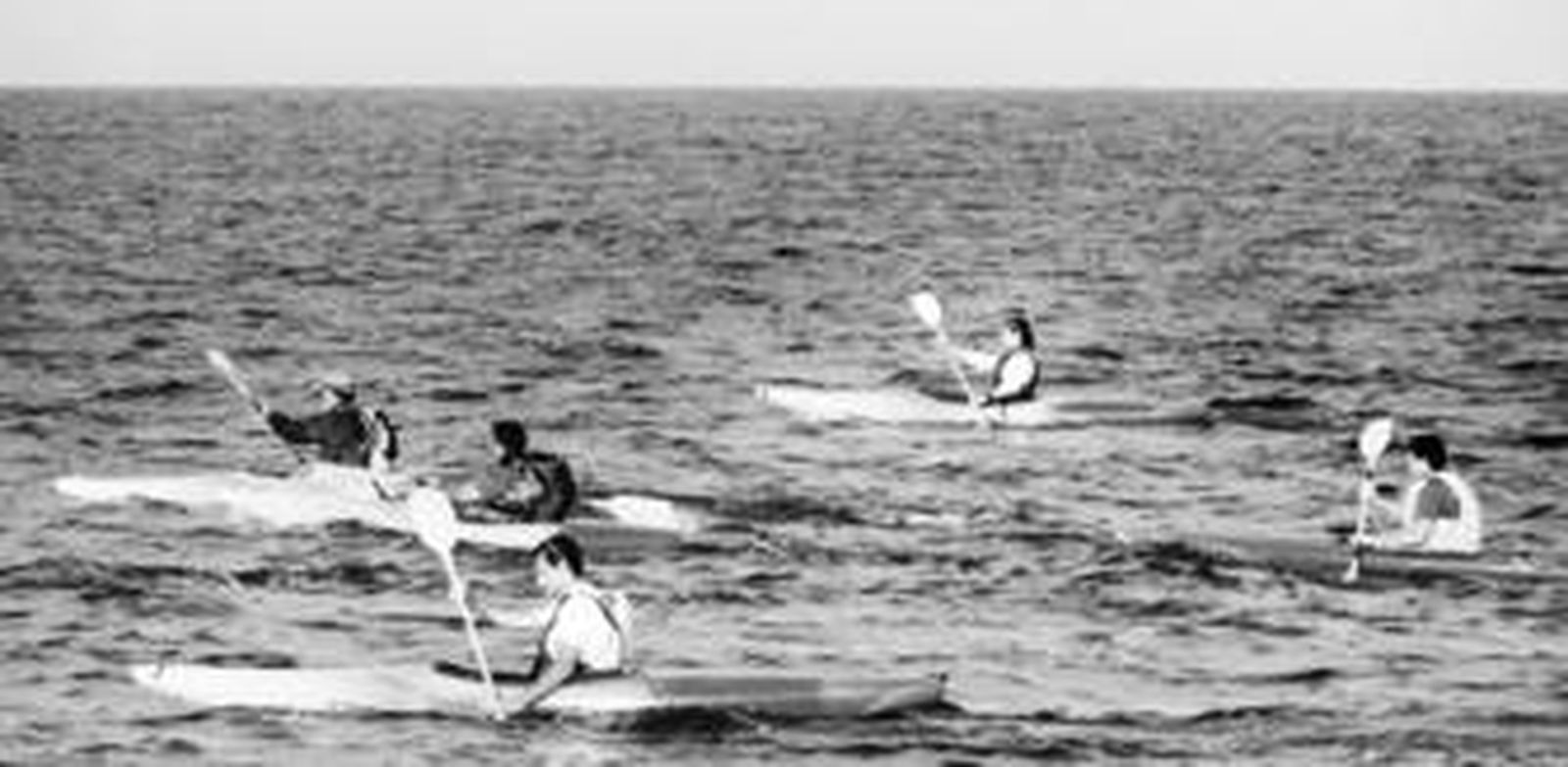 Travesía del Estrecho de Gibraltar realizada en el verano pasado por los socios del club con sede en Triana.