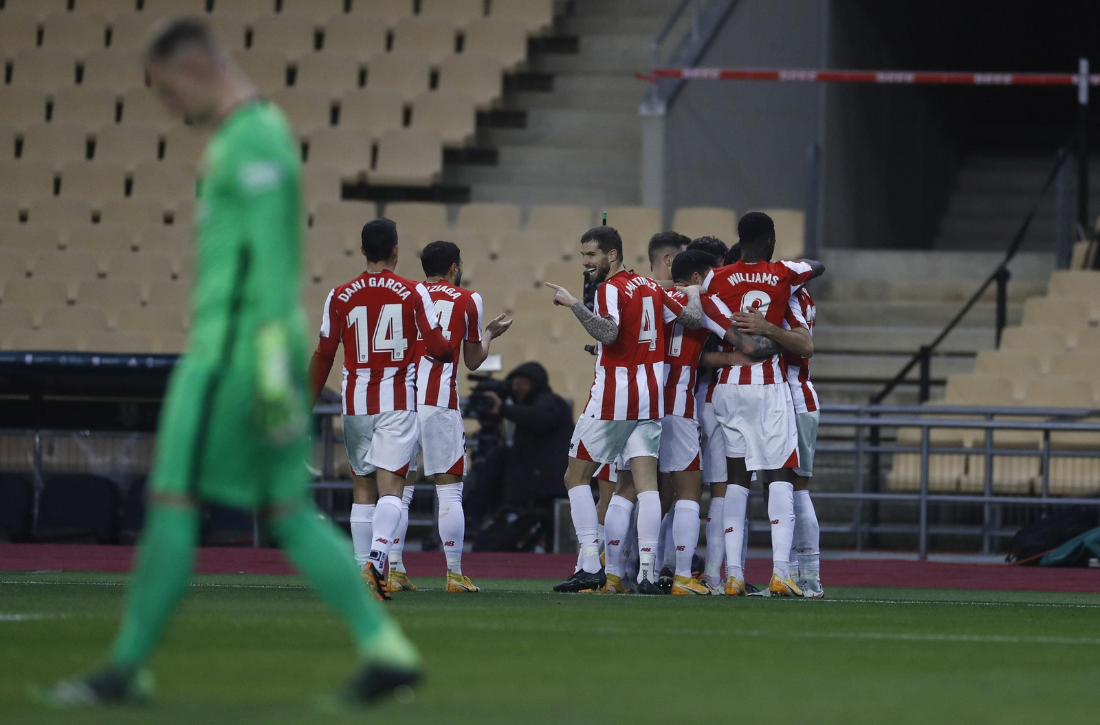 Las imágenes de la final de la Supercopa en Sevilla