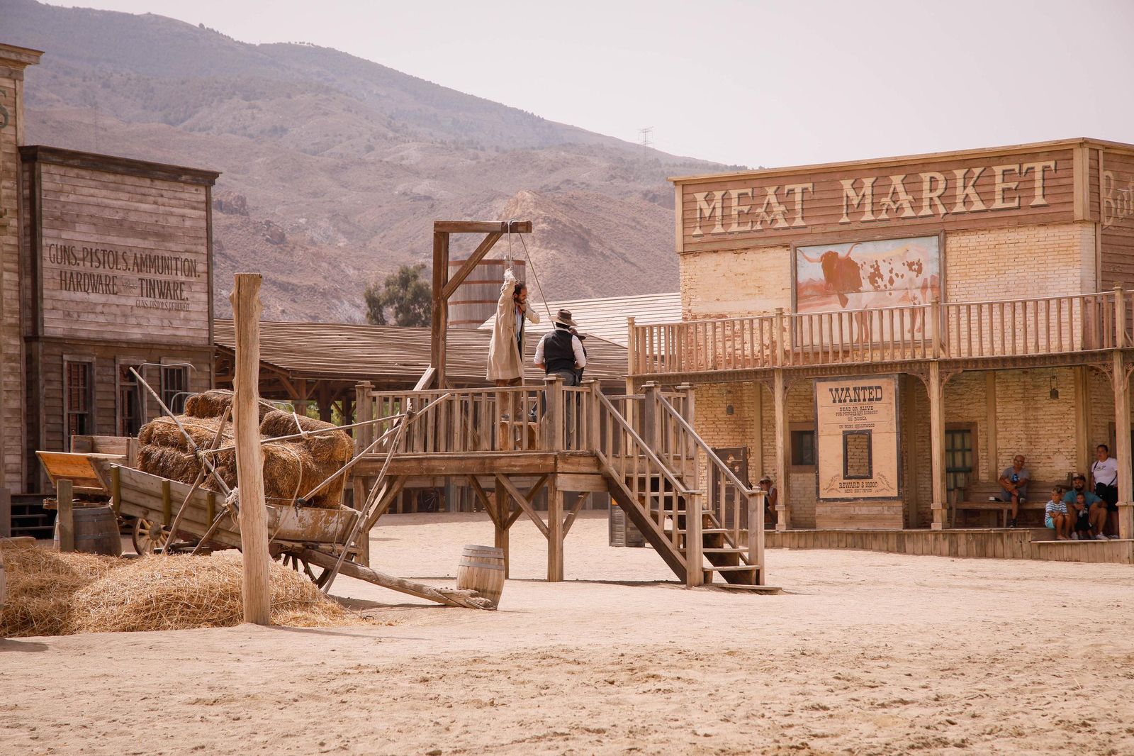 Imágenes del museo a los grandes empresarios y familias históricas de Almería