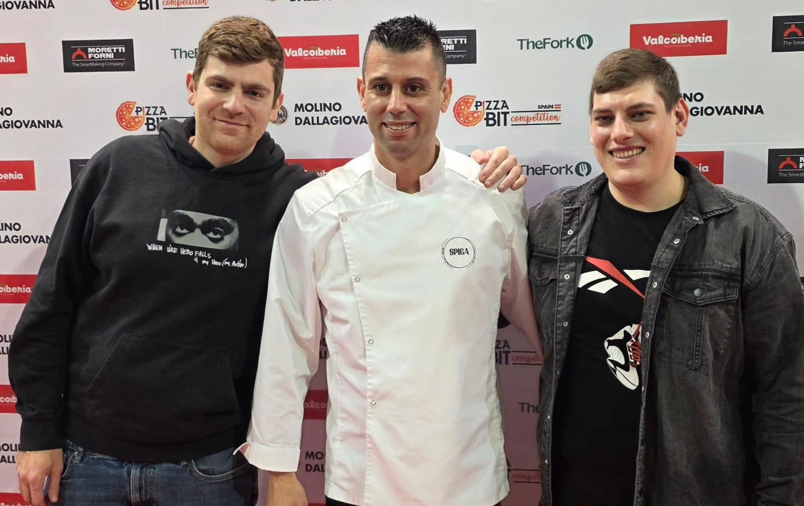 Los tres 'pizzaiolos' ganadores de la semifinal del Pizza Bit Competition en Málaga.
