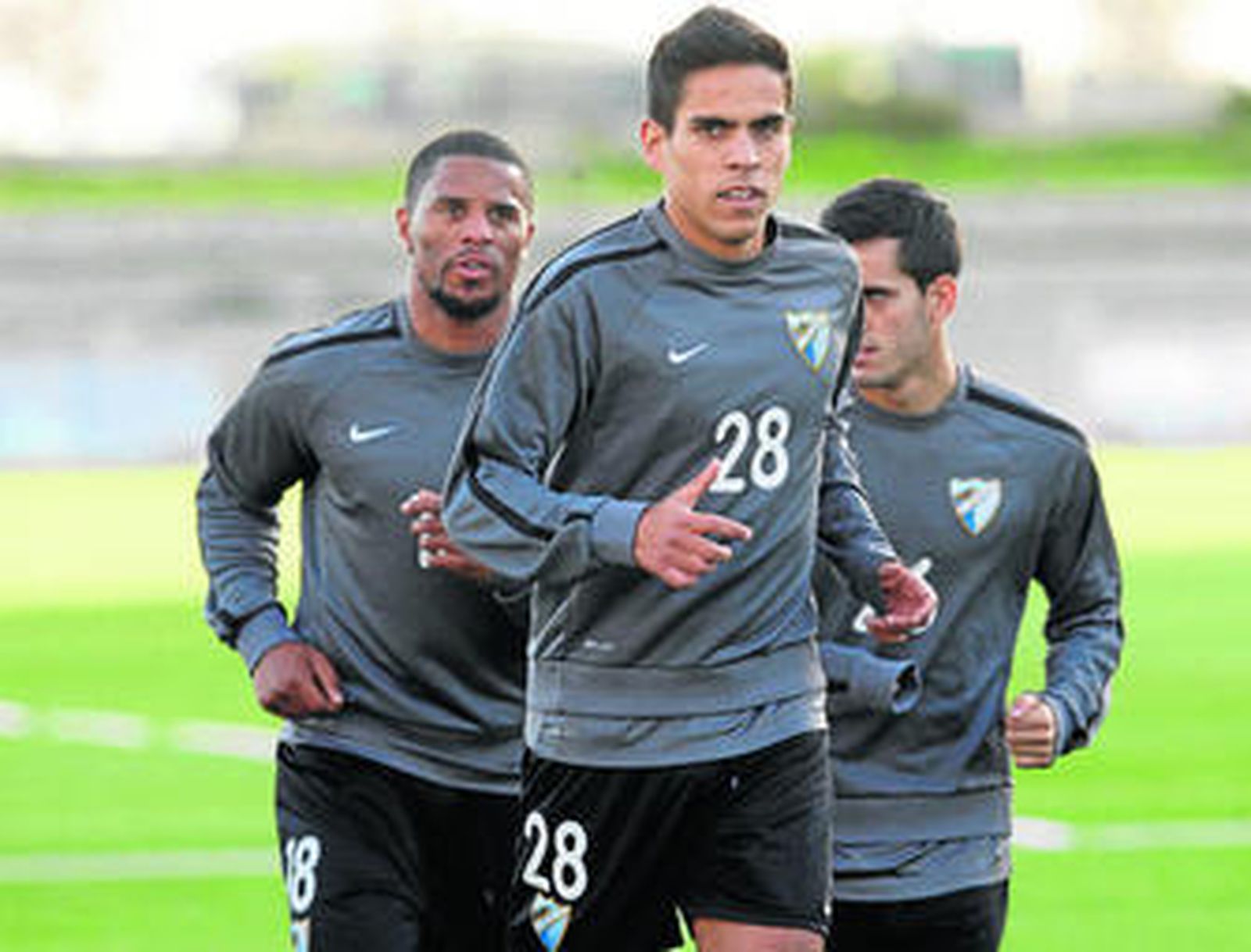 Recio será presentado este mediodía en Los Cármenes