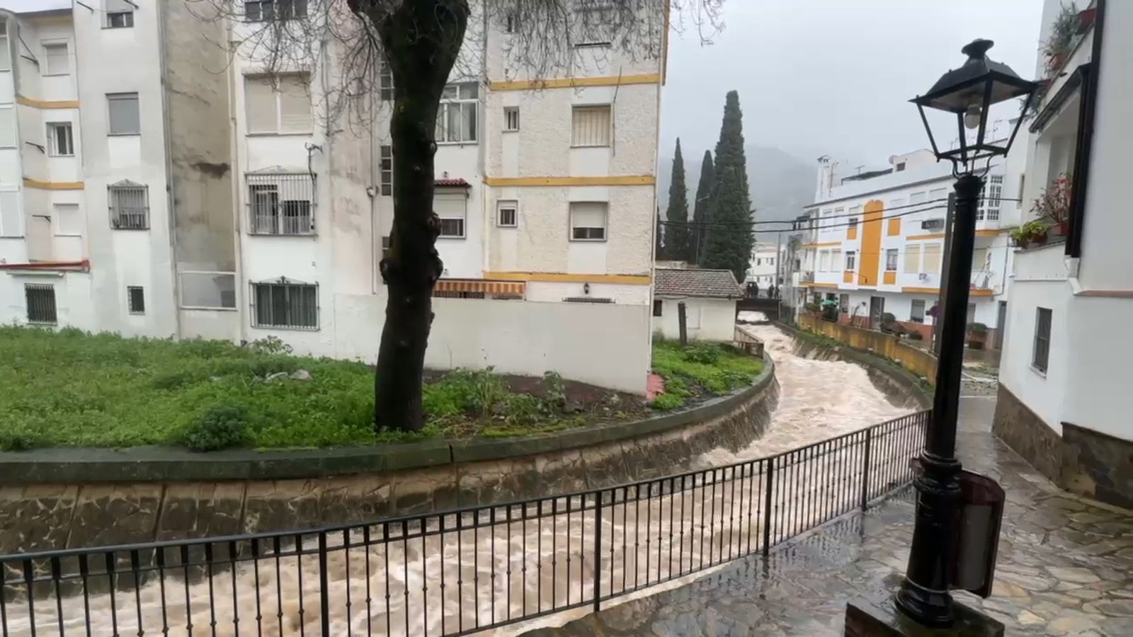 La fuerza del río Ubrique tras las últimas lluvias