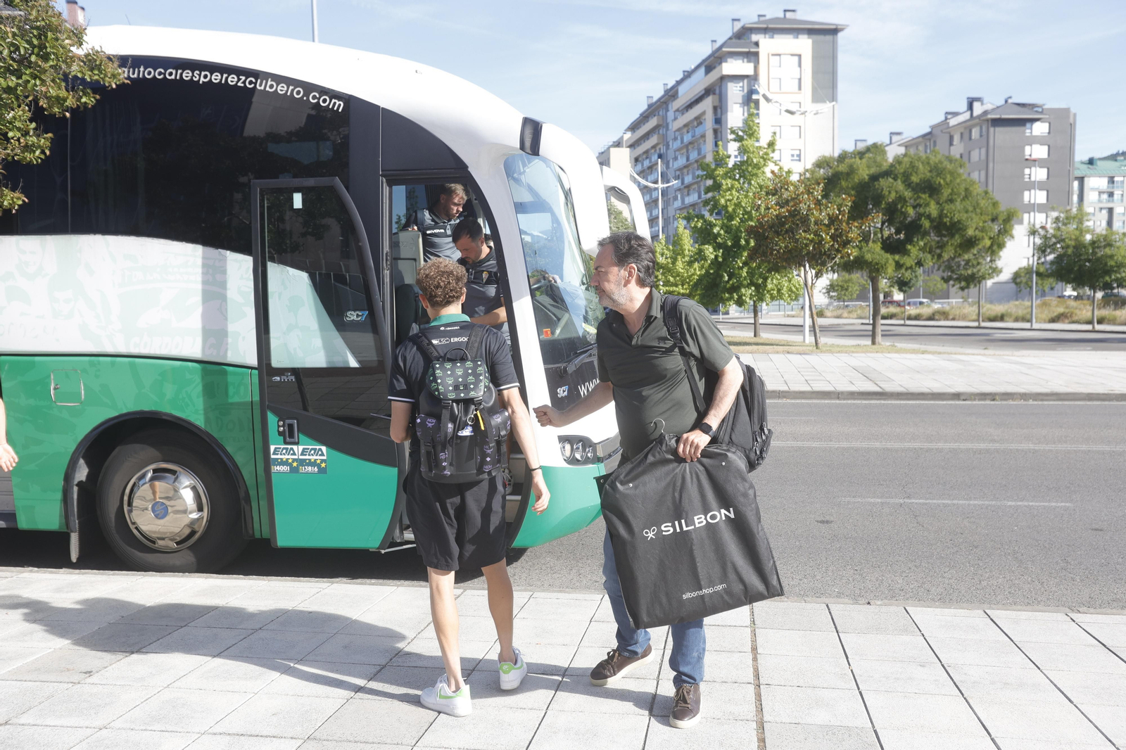 La llegada del Córdoba CF a Ponferrada, en imágenes