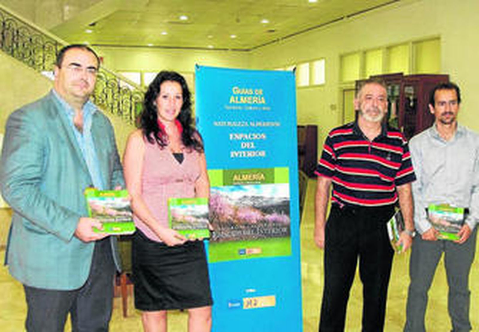 La diputada María Vázquez con Rafael Leopoldo Aguilera, Alfonso Ruiz y Javier Navarro.