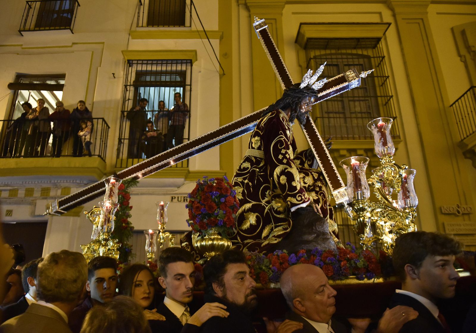 Traslado del Cristo de las Tres Caídas y la Virgen de la Esperanza de Triana a Santa Ana