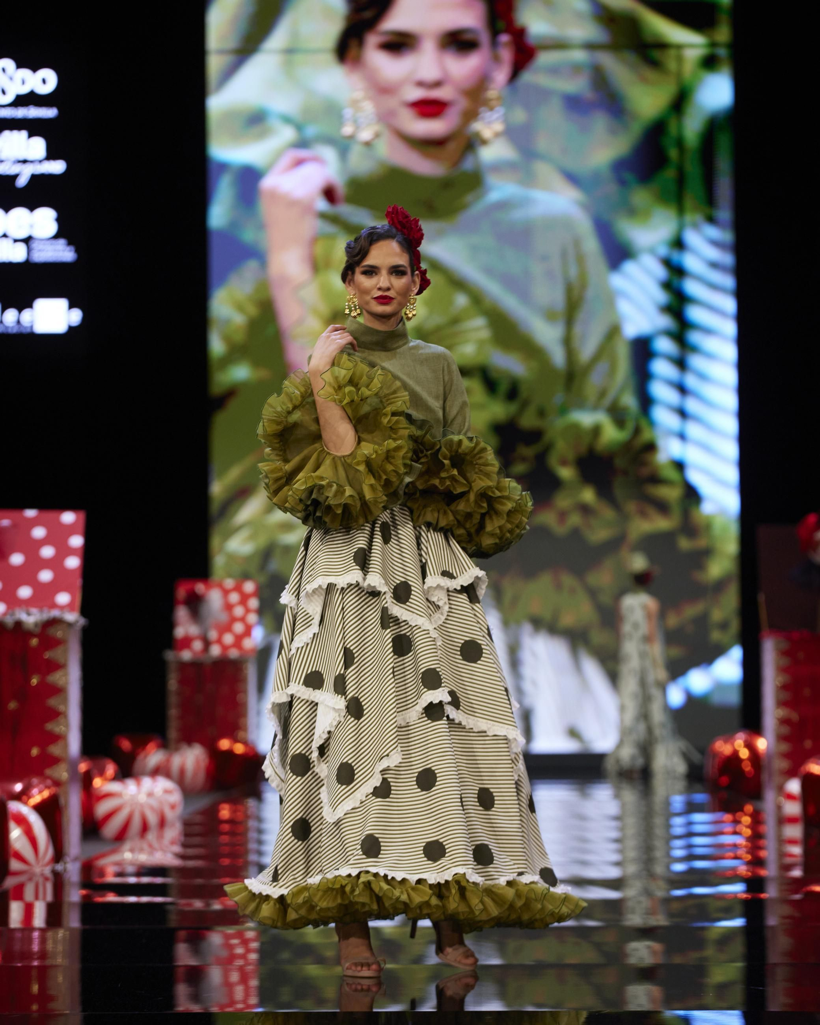 El desfile de Flor de Cerezo en SIMOF 2025, todas las fotos