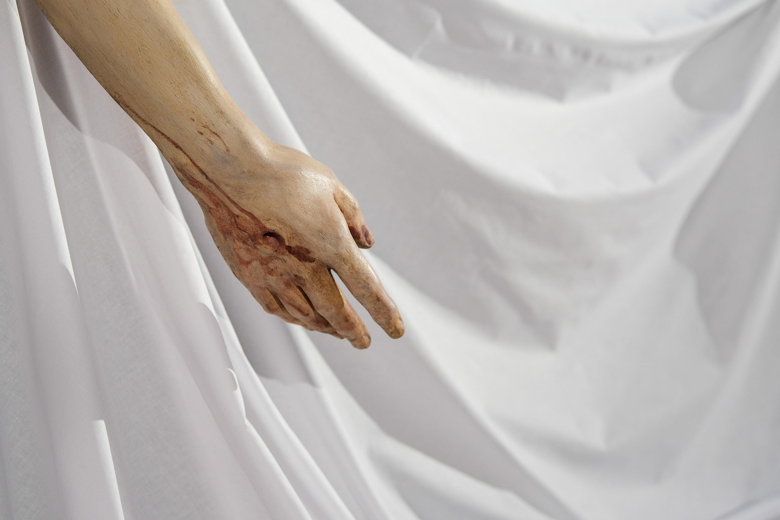 Cristo Yacente, obra de Pedro Roldán de la parroquia del Sagrario expuesto tras su restauración