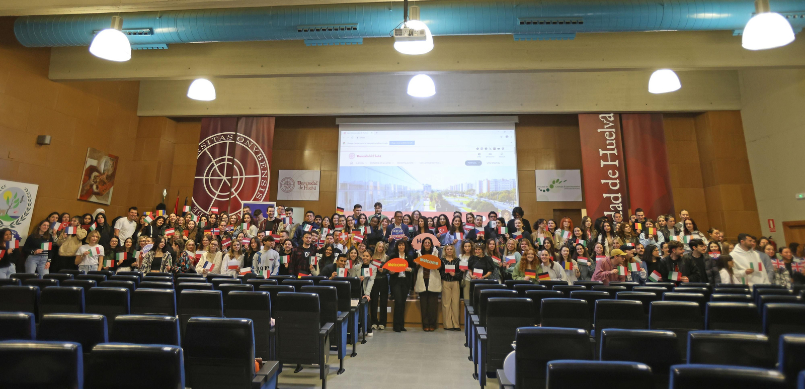Imágenes de la Welcome Ceremony para dar la bienvenida al alumnado Erasmus que estudiará en la UHU