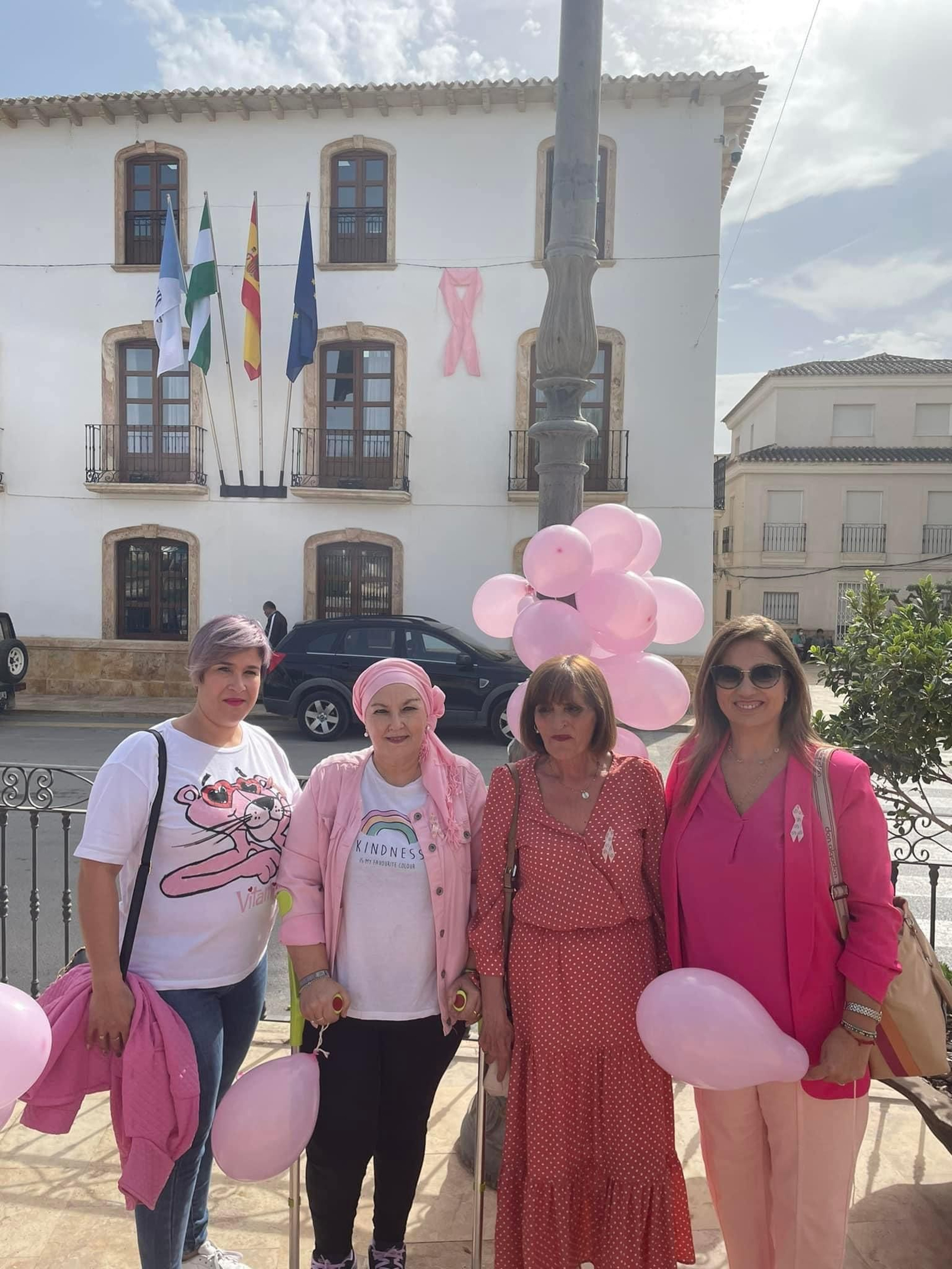 Caty García con compañeras de partido