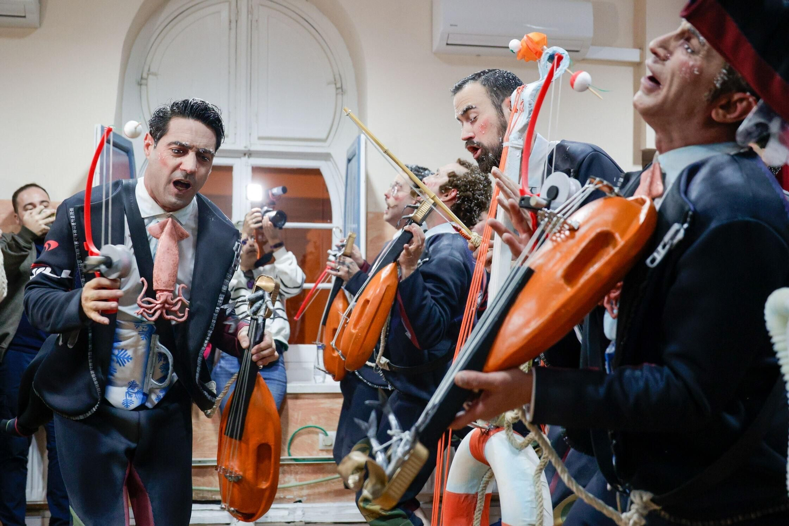 Chirigota 'La última y nos vamos'