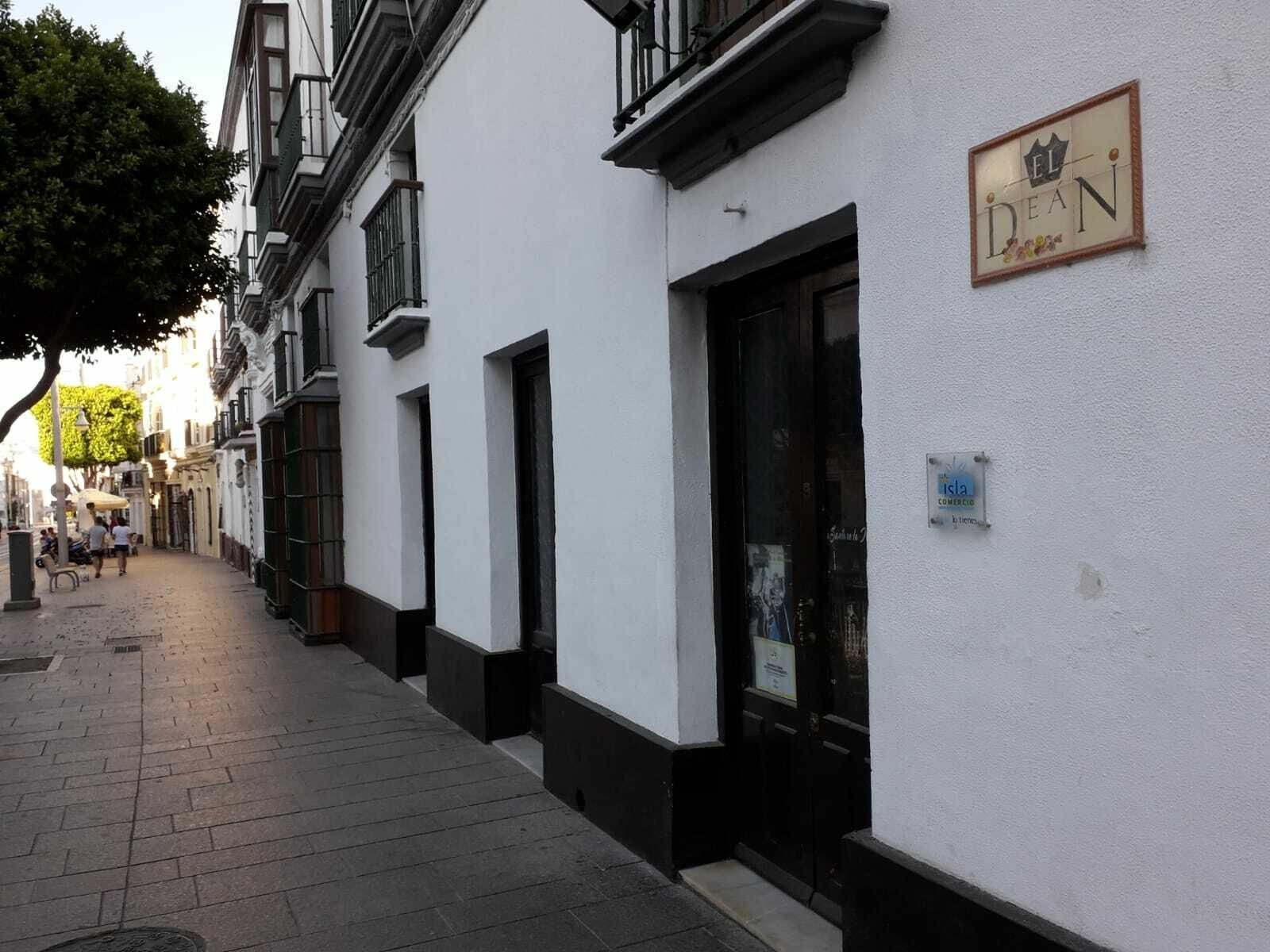 El freidor El Deán, que lleva diez días cerrado.