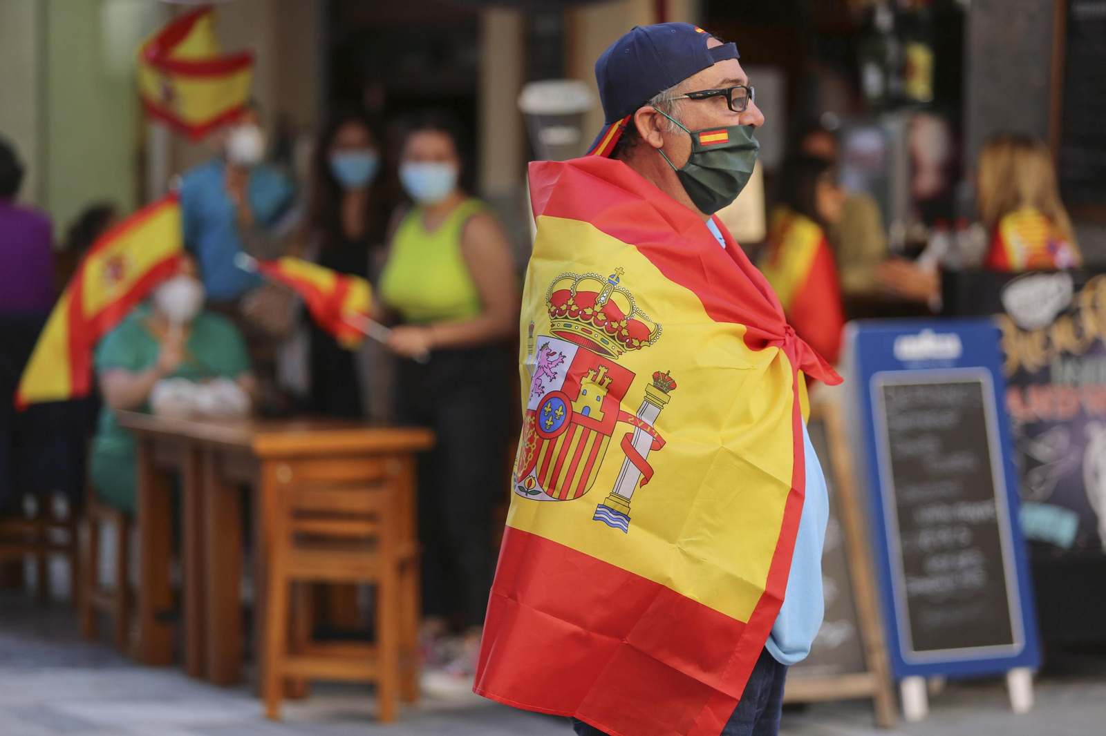 Las fotos de la cacerolada en Málaga contra el Gobierno por el coronavirus