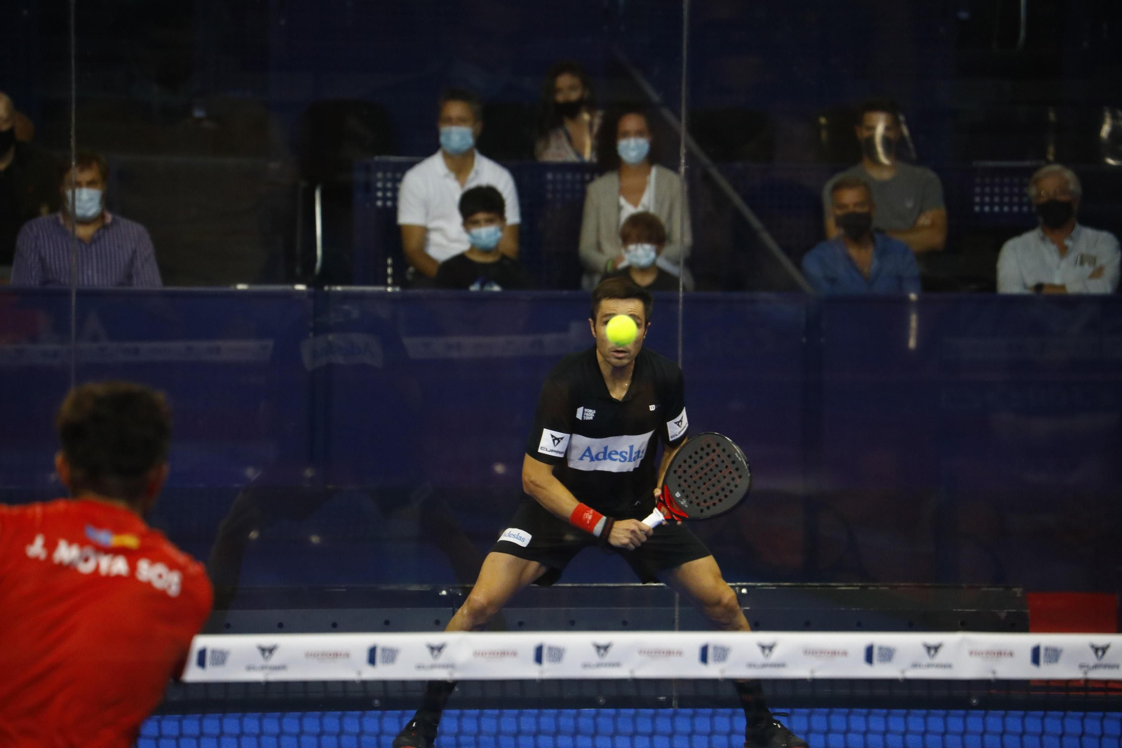 La cara y la cruz de Javi Garrido y Xisco Gil en el World Padel Tour de Córdoba, en imágenes