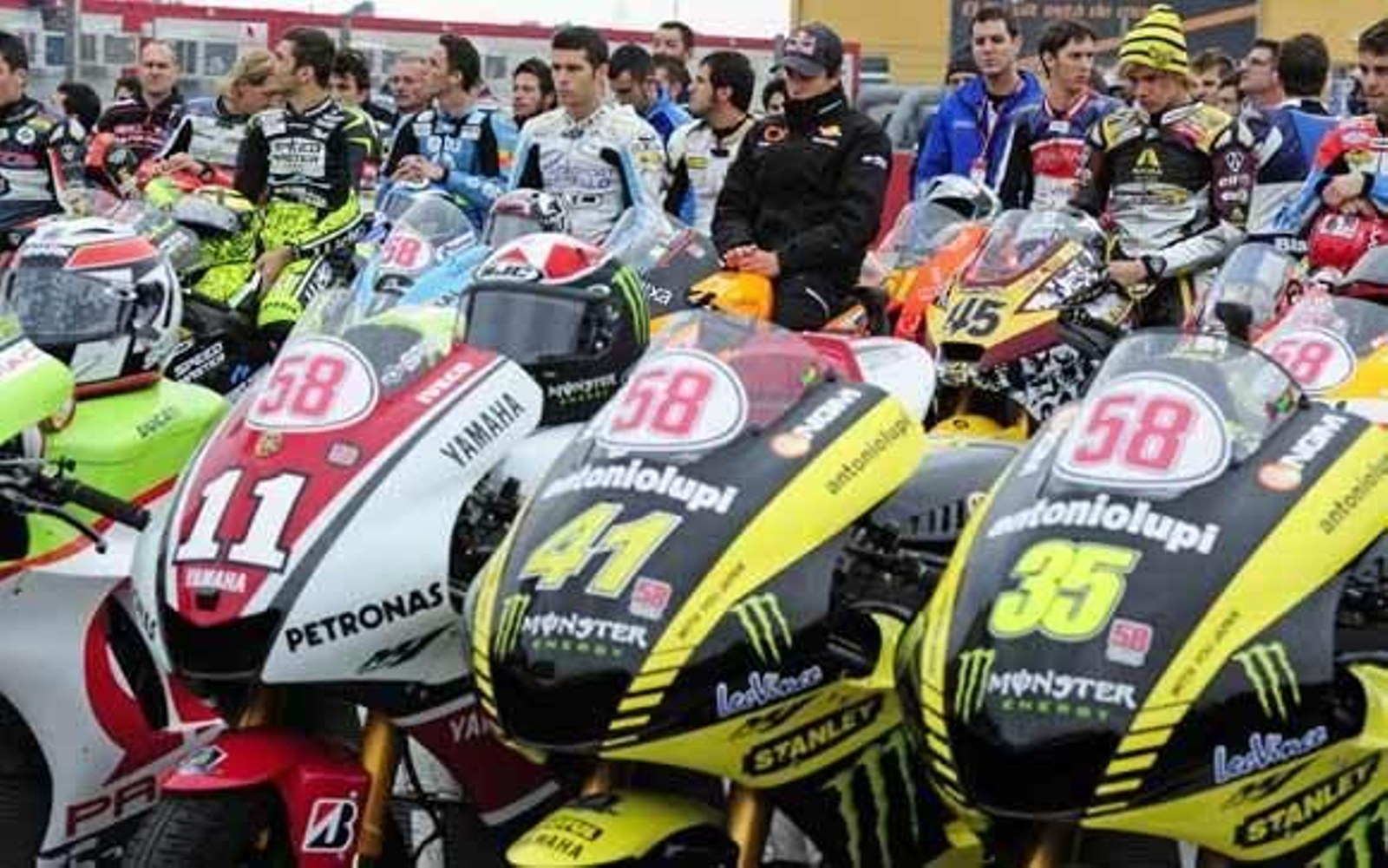 Emocionante y multitudinario adiós a Marco Simoncelli