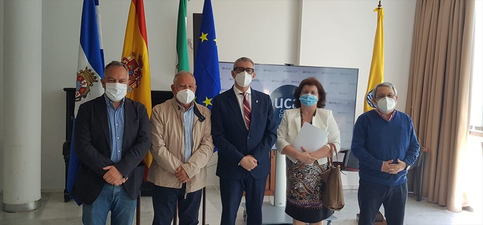 Acto de la firma del convenio entre la UCA y el Ateneo de Jerez.