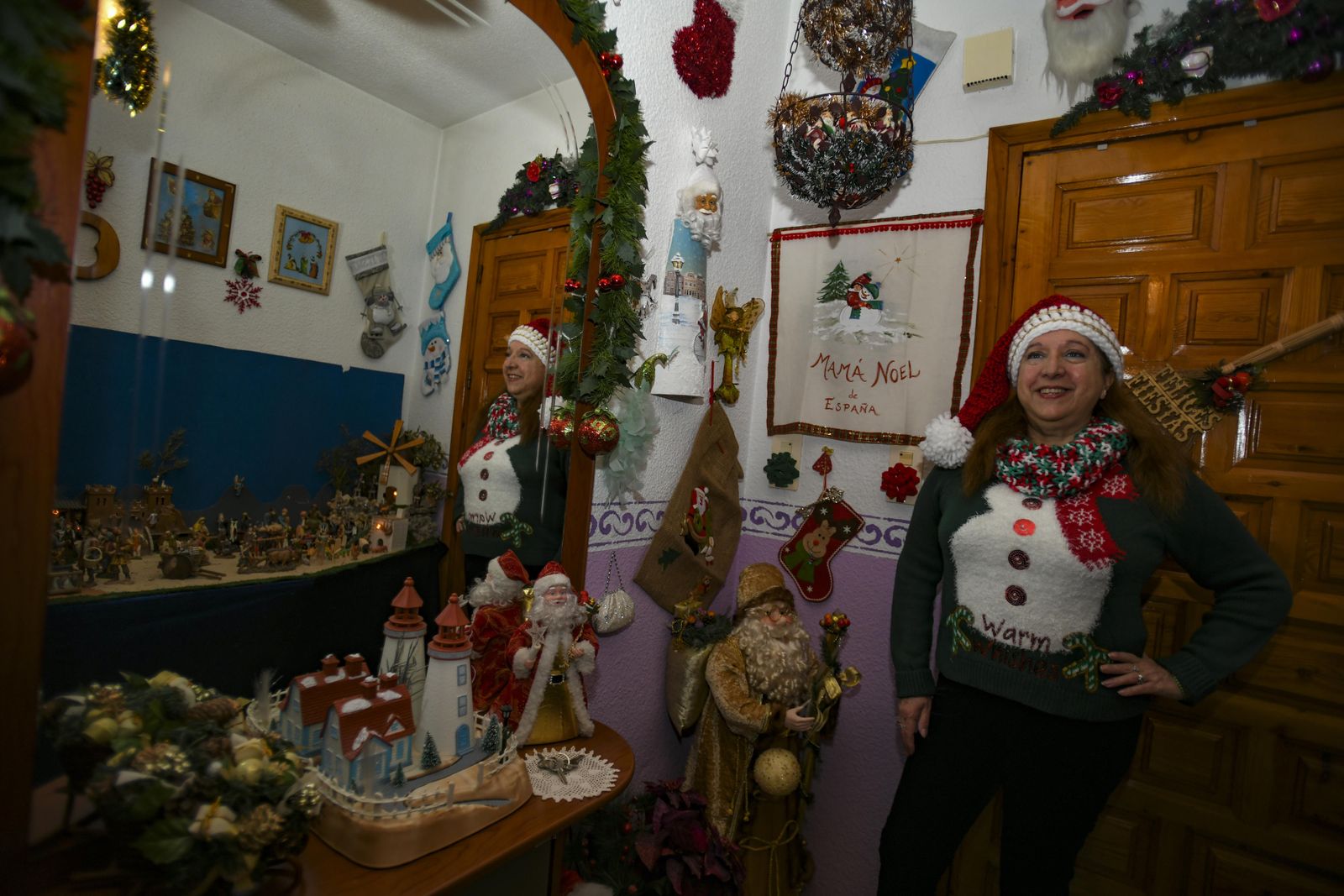 Fotos de la casa decorada por Navidad de la Mamá Noel de España