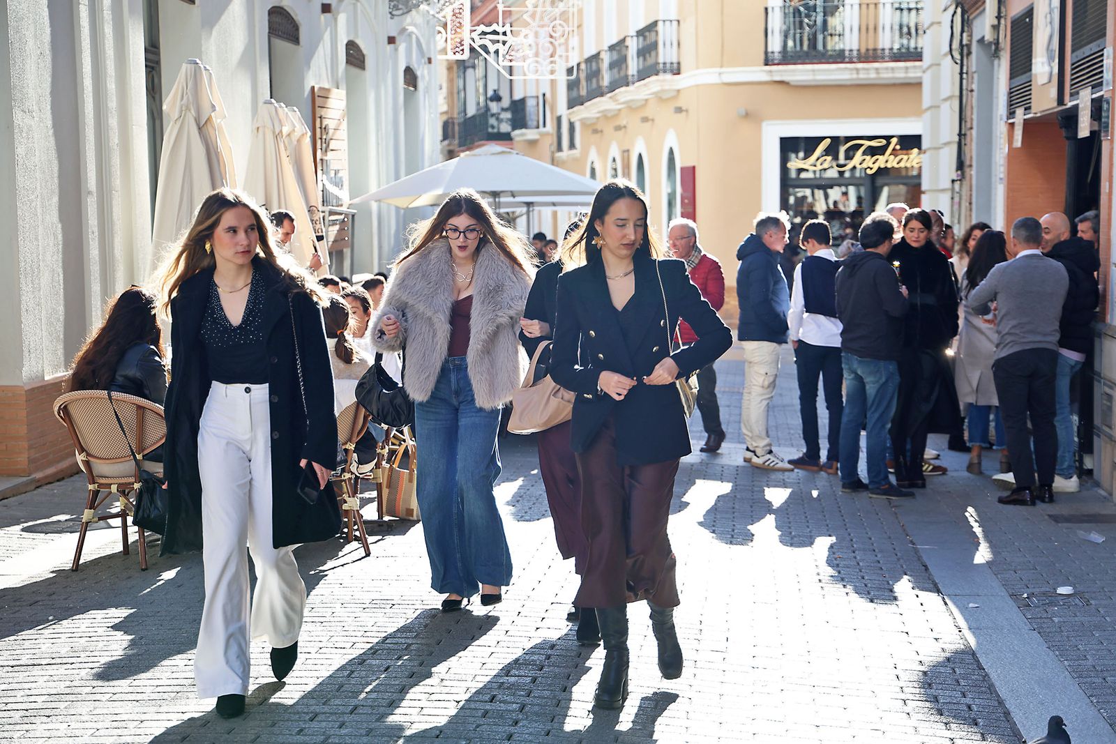 Imágenes de la fiesta del 24 de diciembre en las calle de Huelva