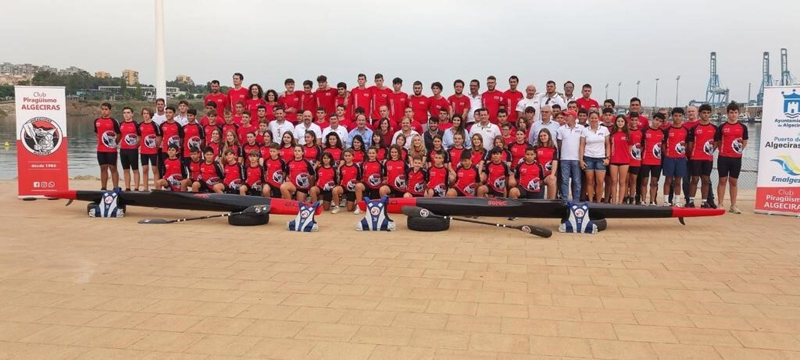 Los integrantes del Club de Piragüismo de Algeciras.