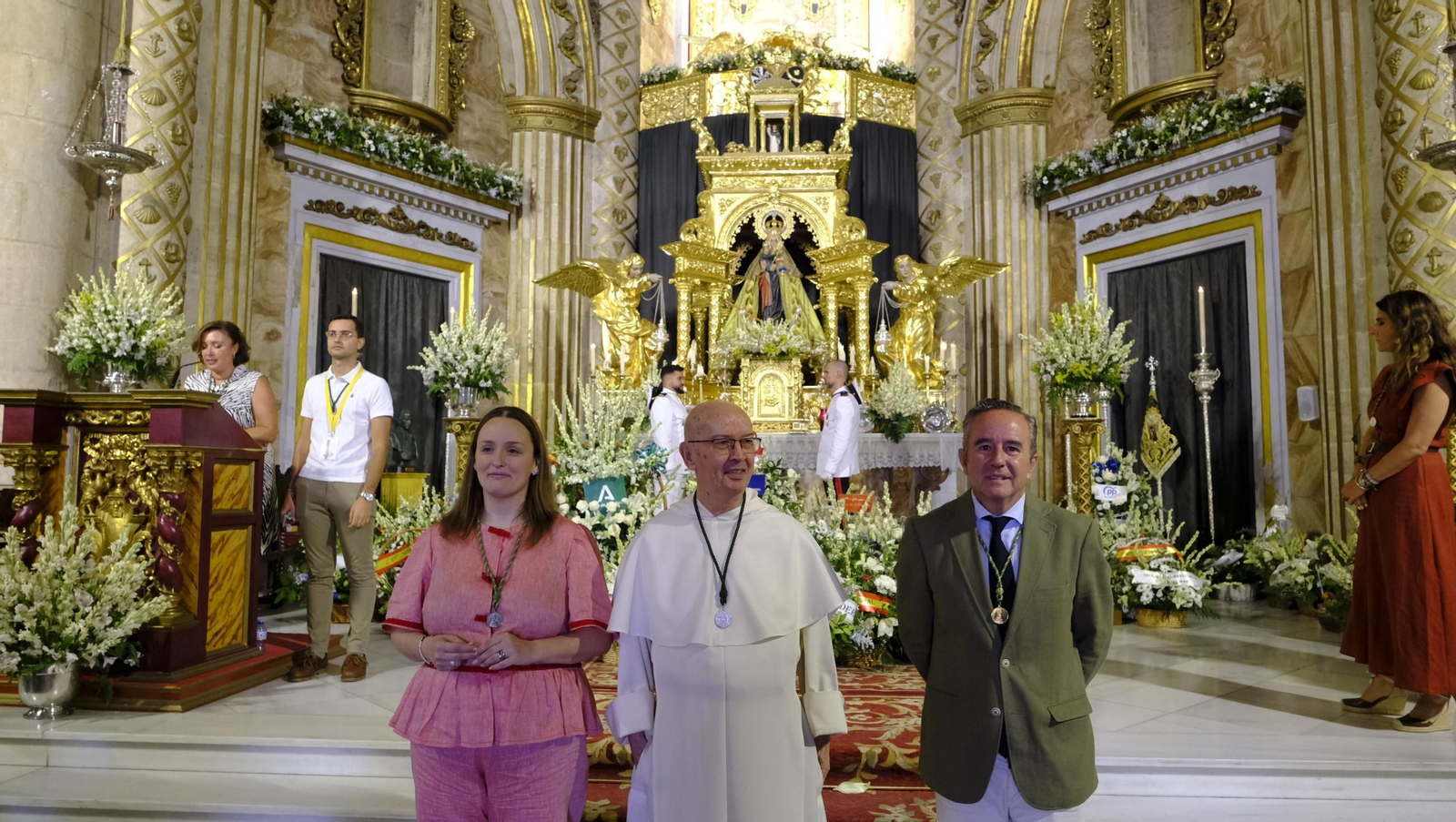 La ofrenda floral a la Virgen del Mar en la Feria de Almería 2025, en imágenes