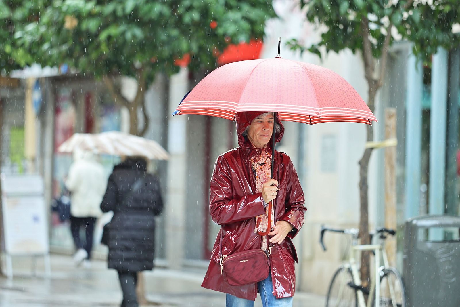 Aviso amarillo por lluvias y fenómenos costeros este viernes en Huelva: los efectos de la borrasca Juan