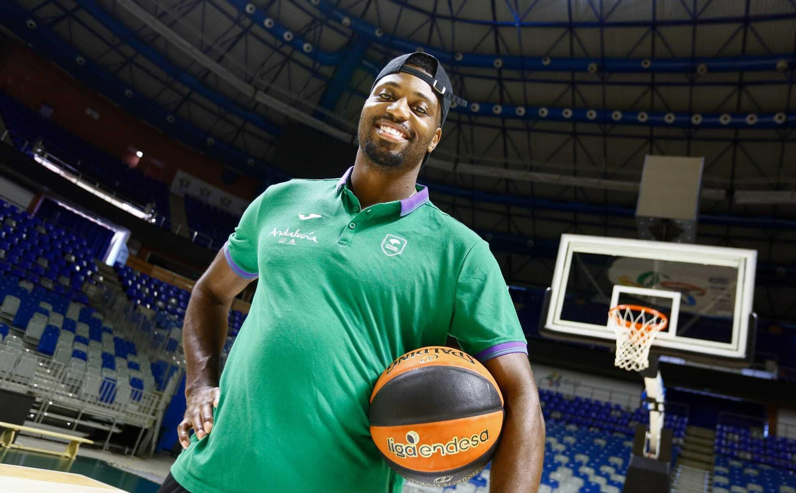 La presentación de Melvin Ejim, en imagénes