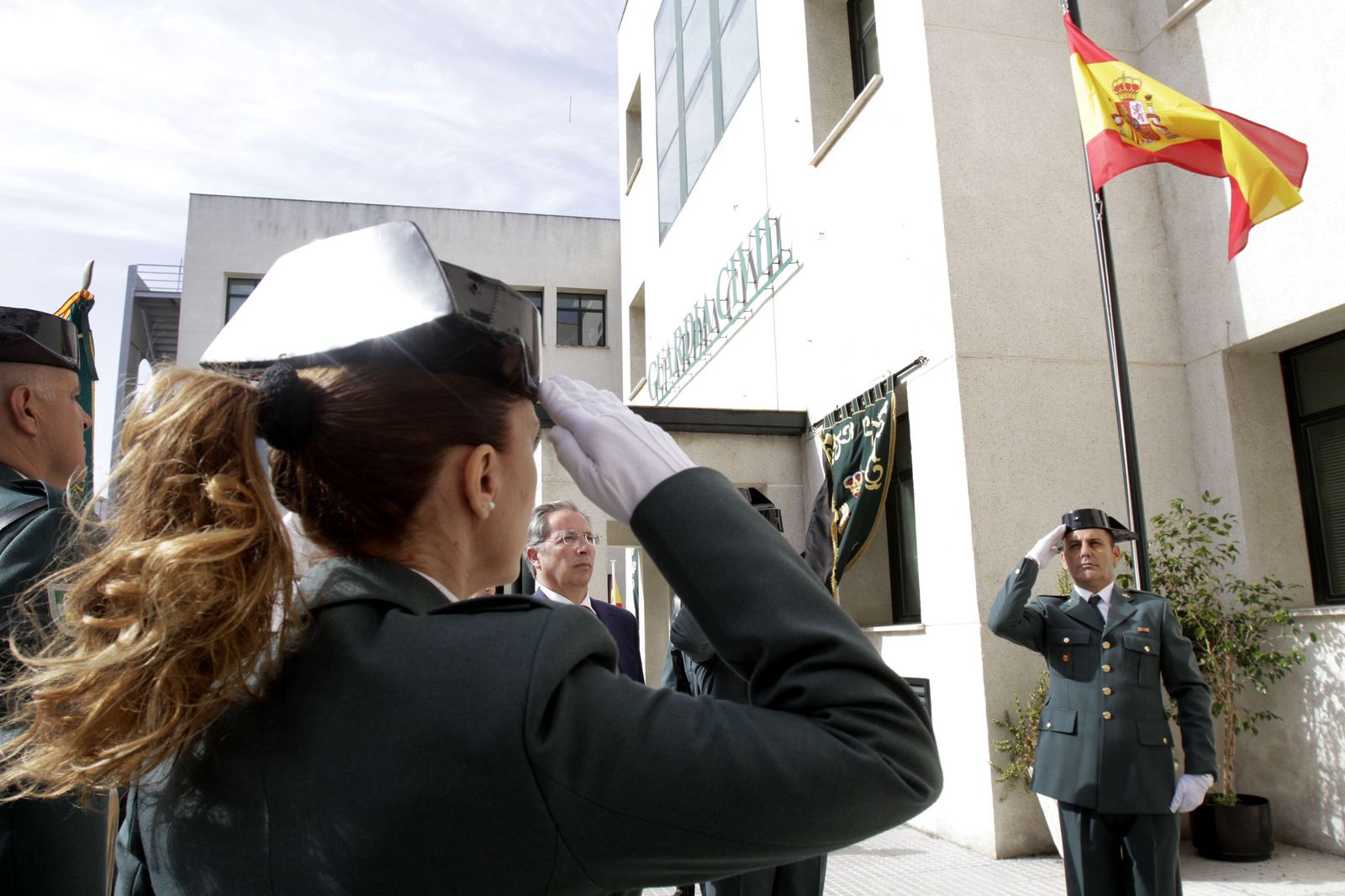 Un acto conmemorativo en el 125º aniversario de la fundación de la Guardia Civil, en la Comandancia de Cádiz.