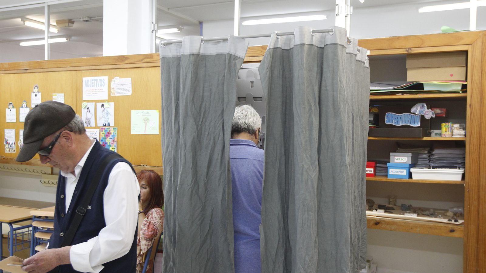 Los ayuntamientos han tomado medidas contra el calor en los colegios electorales