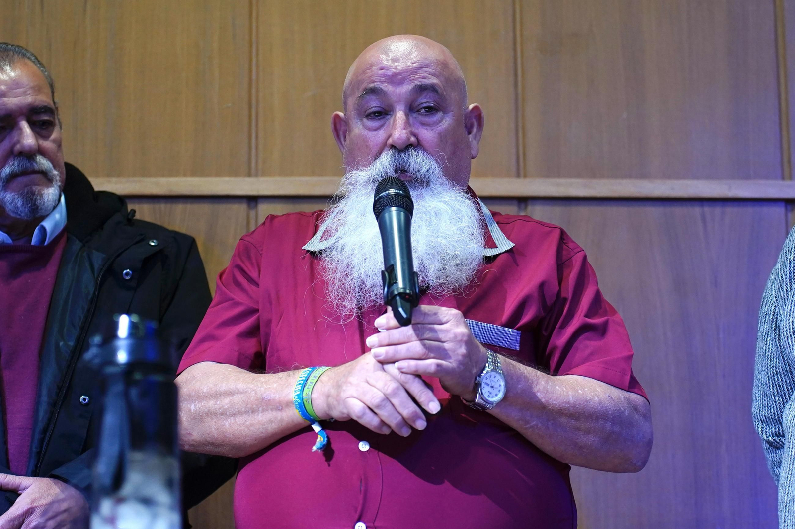 Fotos de la entrega del premio Ateneo José Román de Algeciras 2025 a Juan Moya