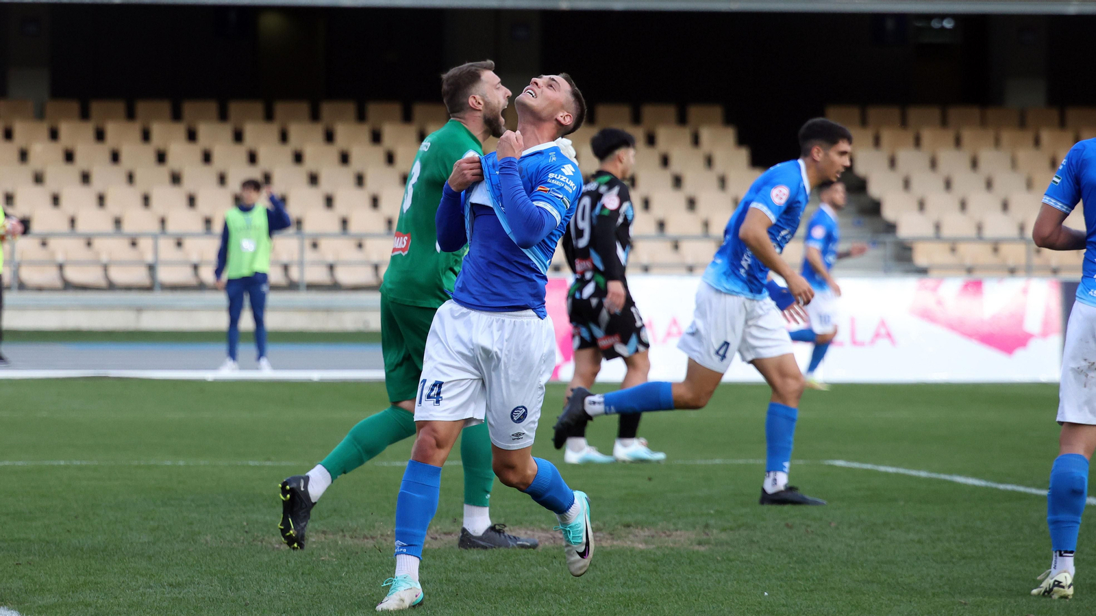 Partido entre Xerez DFC - Ciudad de Lucena en Chapín