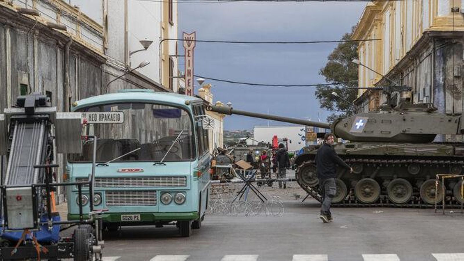 El rodaje de 'The crown' en La Carraca, en San Fernando.