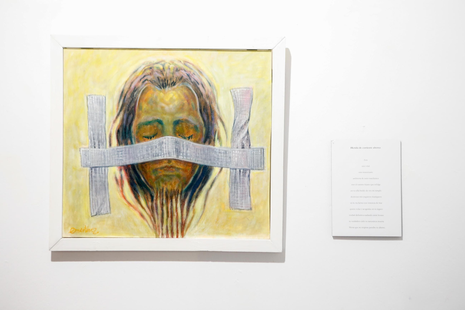 Las fotos de la exposición "Pasen y lean" de Enríque Martínez en la Casa de la Cultura de La Línea