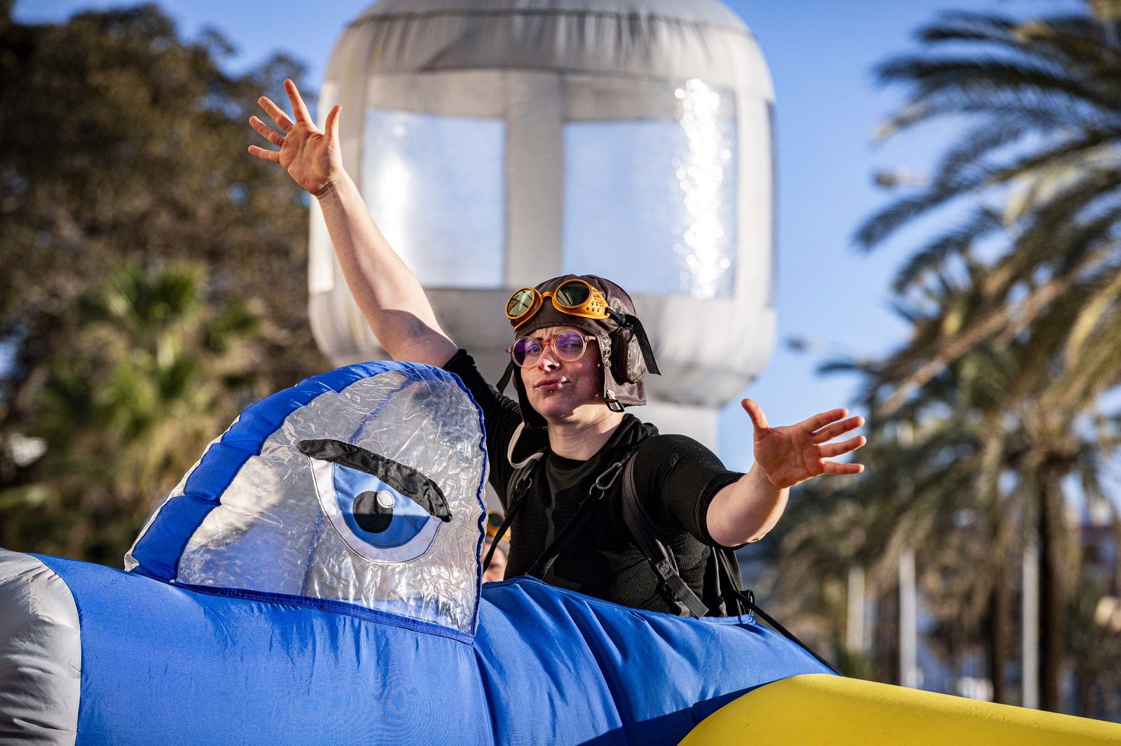 Las mejores imágenes de la Cabalgata del Humor del Carnaval de Cádiz 2026