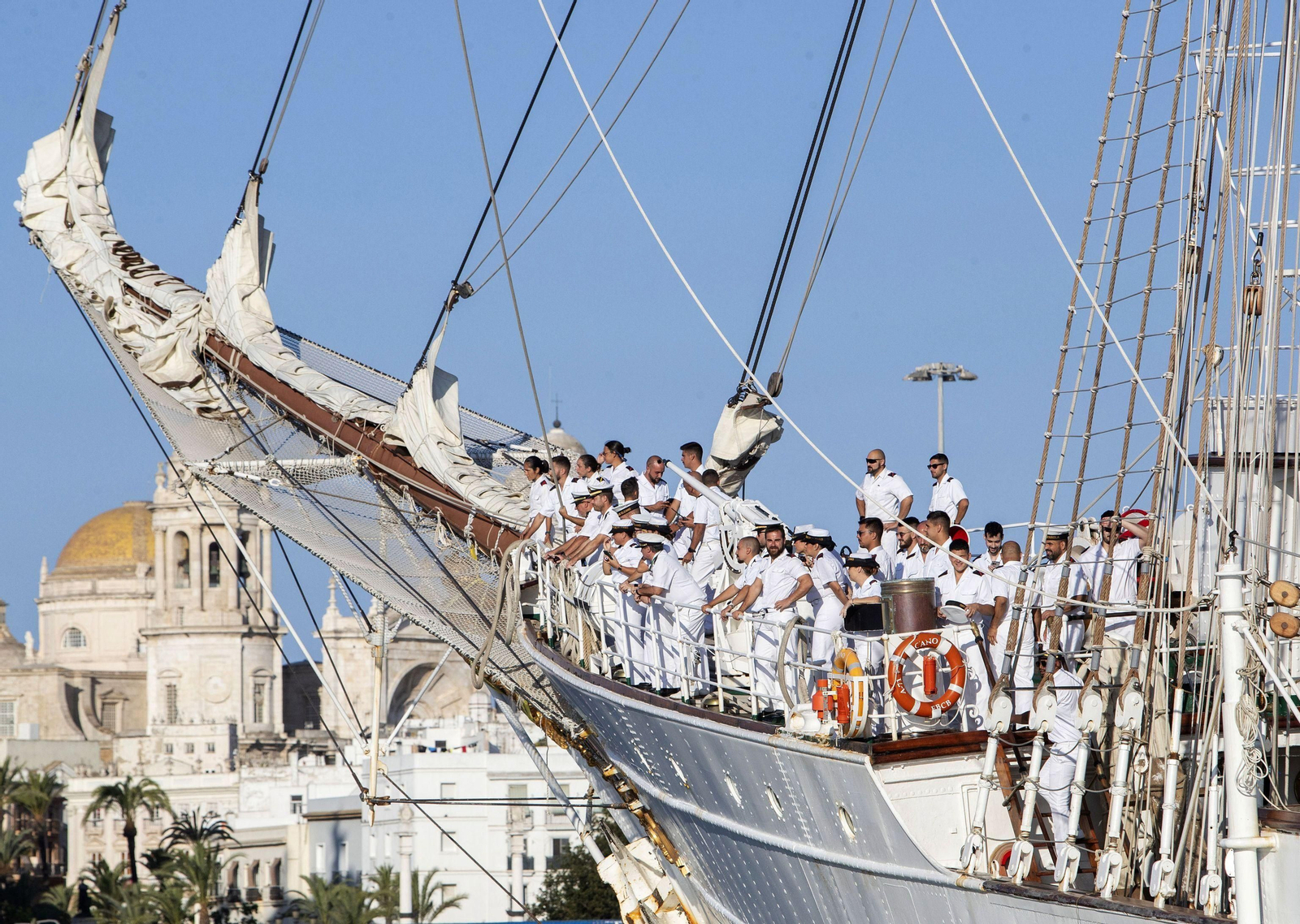 Armada: Las mejores imágenes de la llegada del 'Juan Sebastián de Elcano' a Cádiz Armada: Las mejores imágenes de la llegada del 'Juan Sebastián de Elcano' a Cádiz