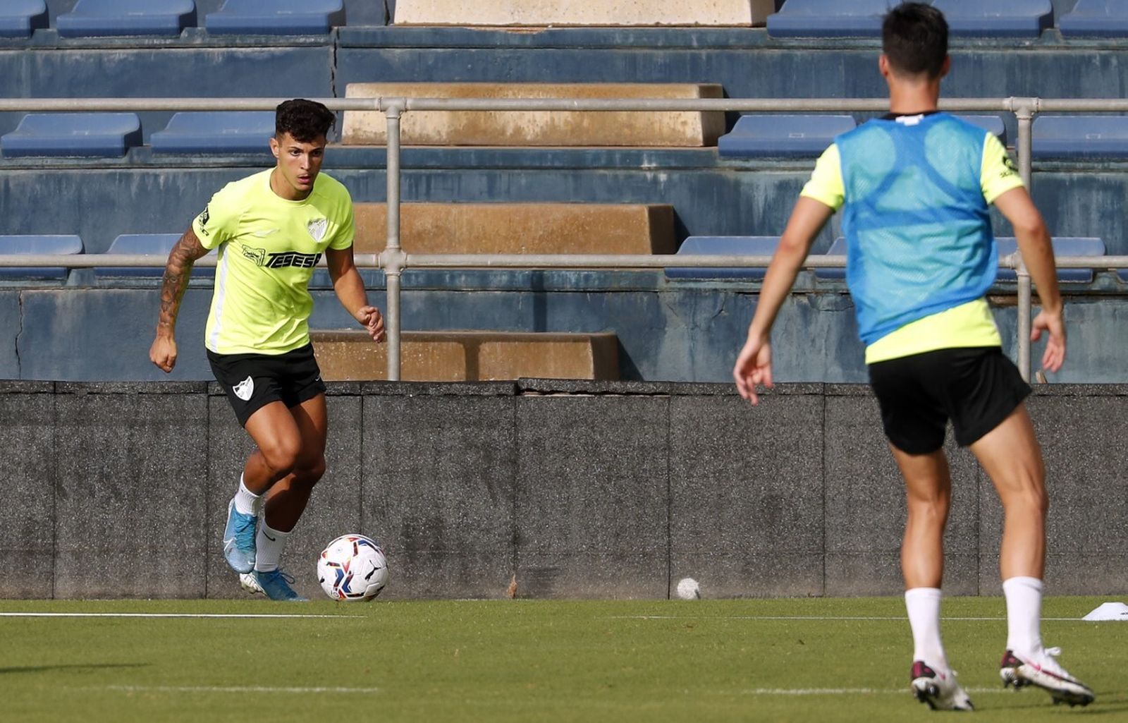 El tarifeño Jesús Hoyos, en un entrenamiento con el primer equipo del Málaga