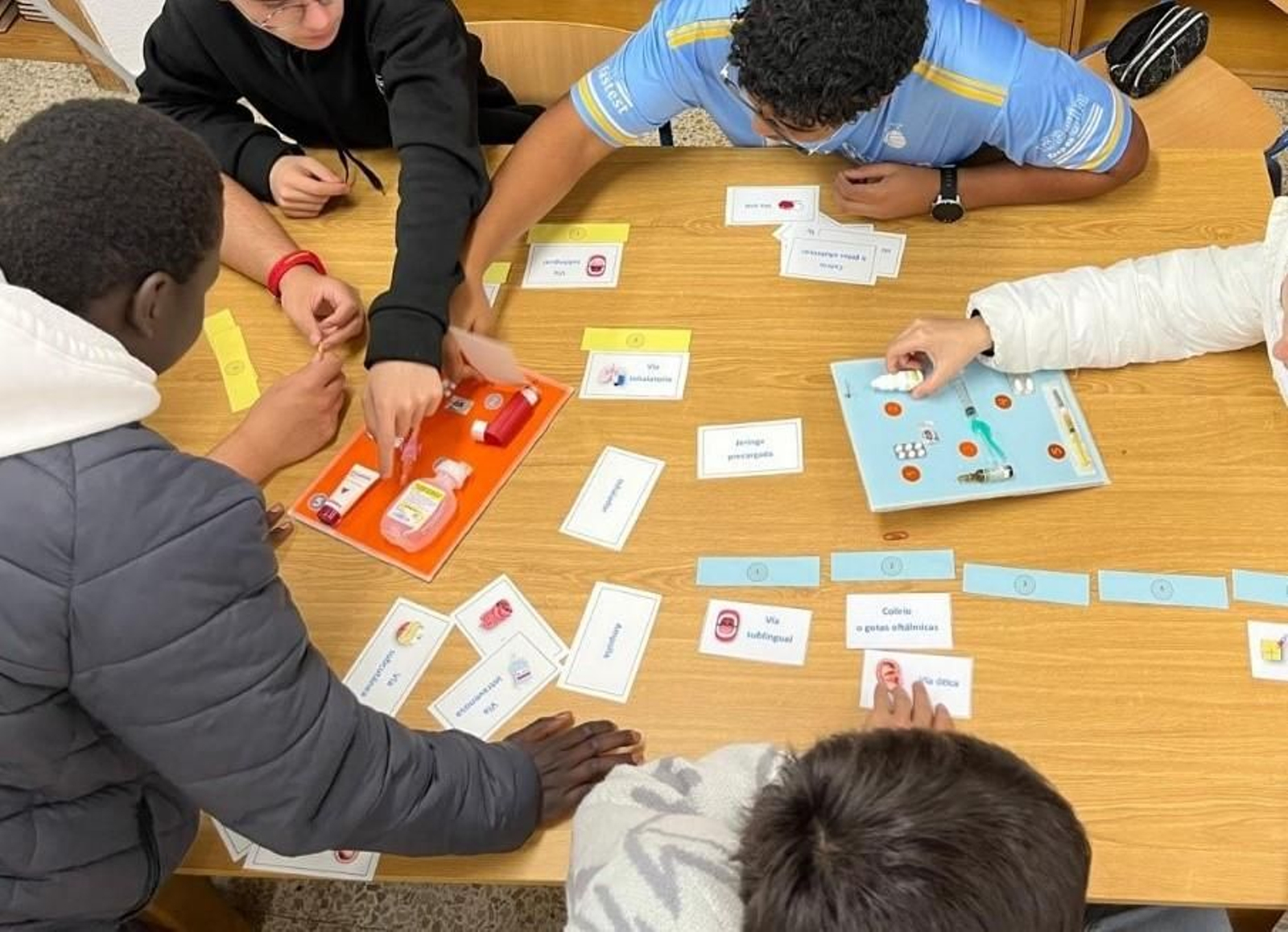 Varios alumnos del IES La Cartuja