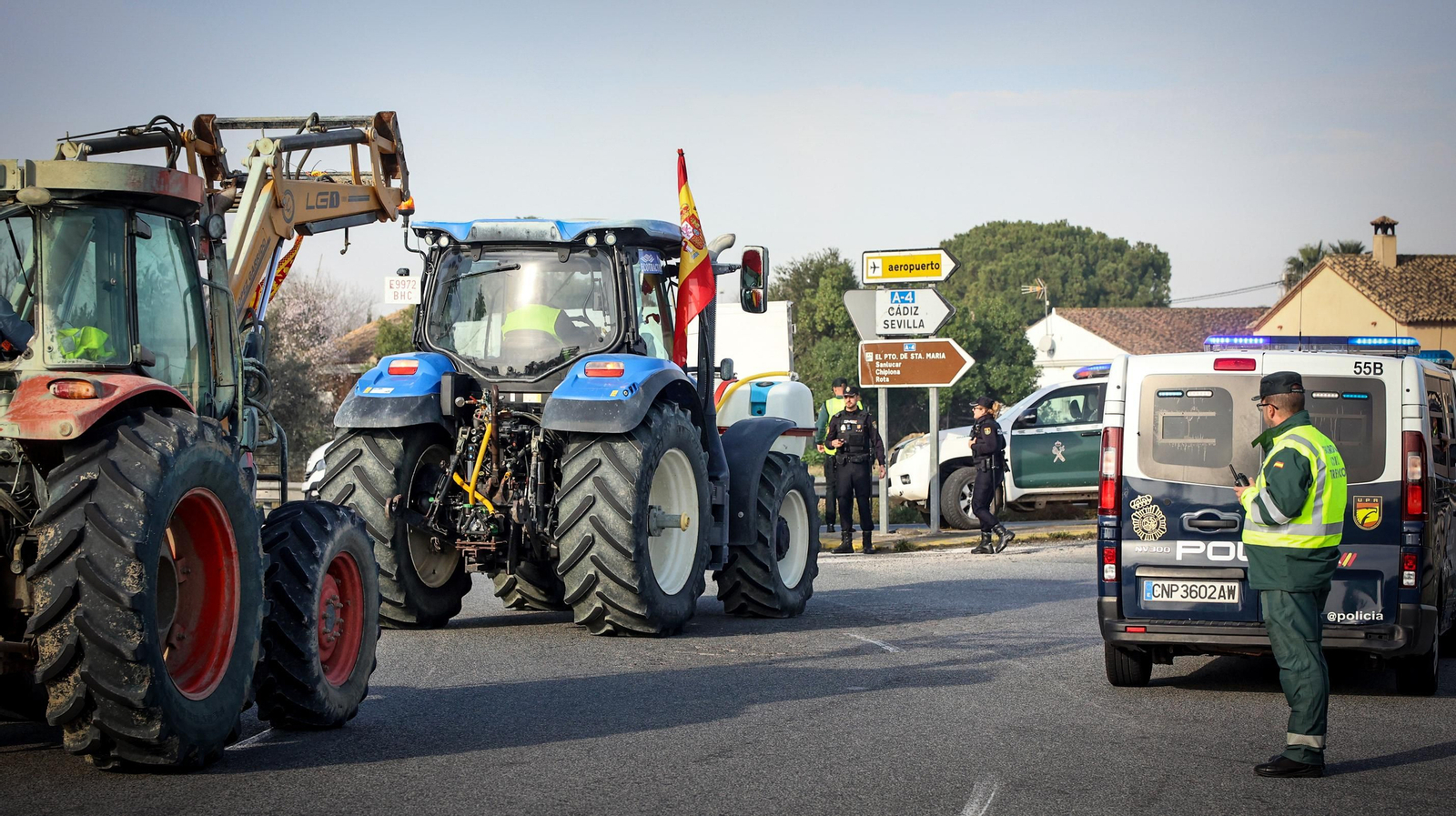 Mucha policía y pocos tractores