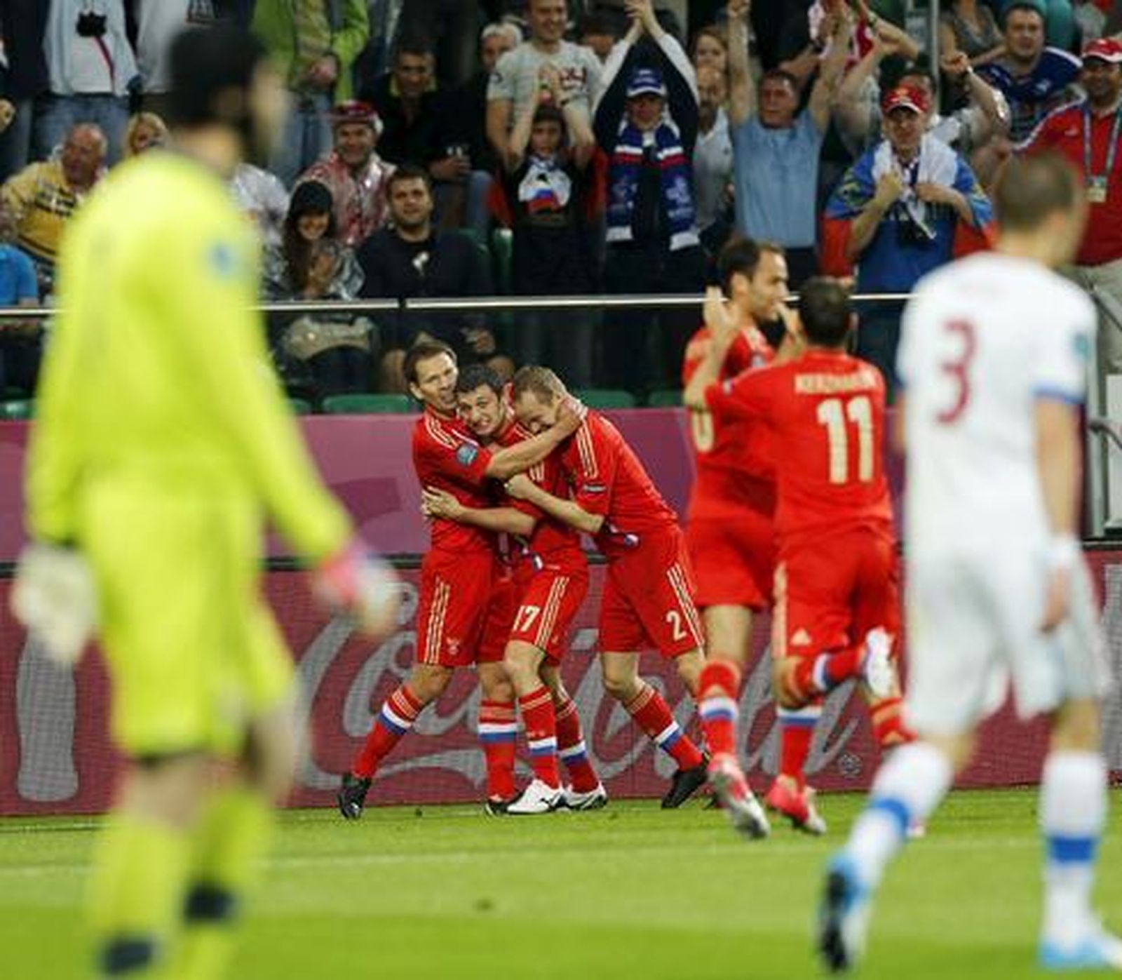 Rusia golea a la República Checa por 4-1 y se convierte en líder sólido del Grupo A.  Foto: EFE