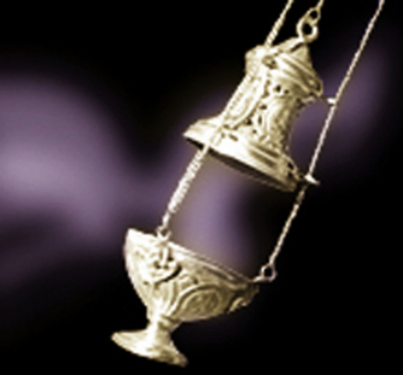 El obispo, durante la imposición de la ceniza en la Catedral.