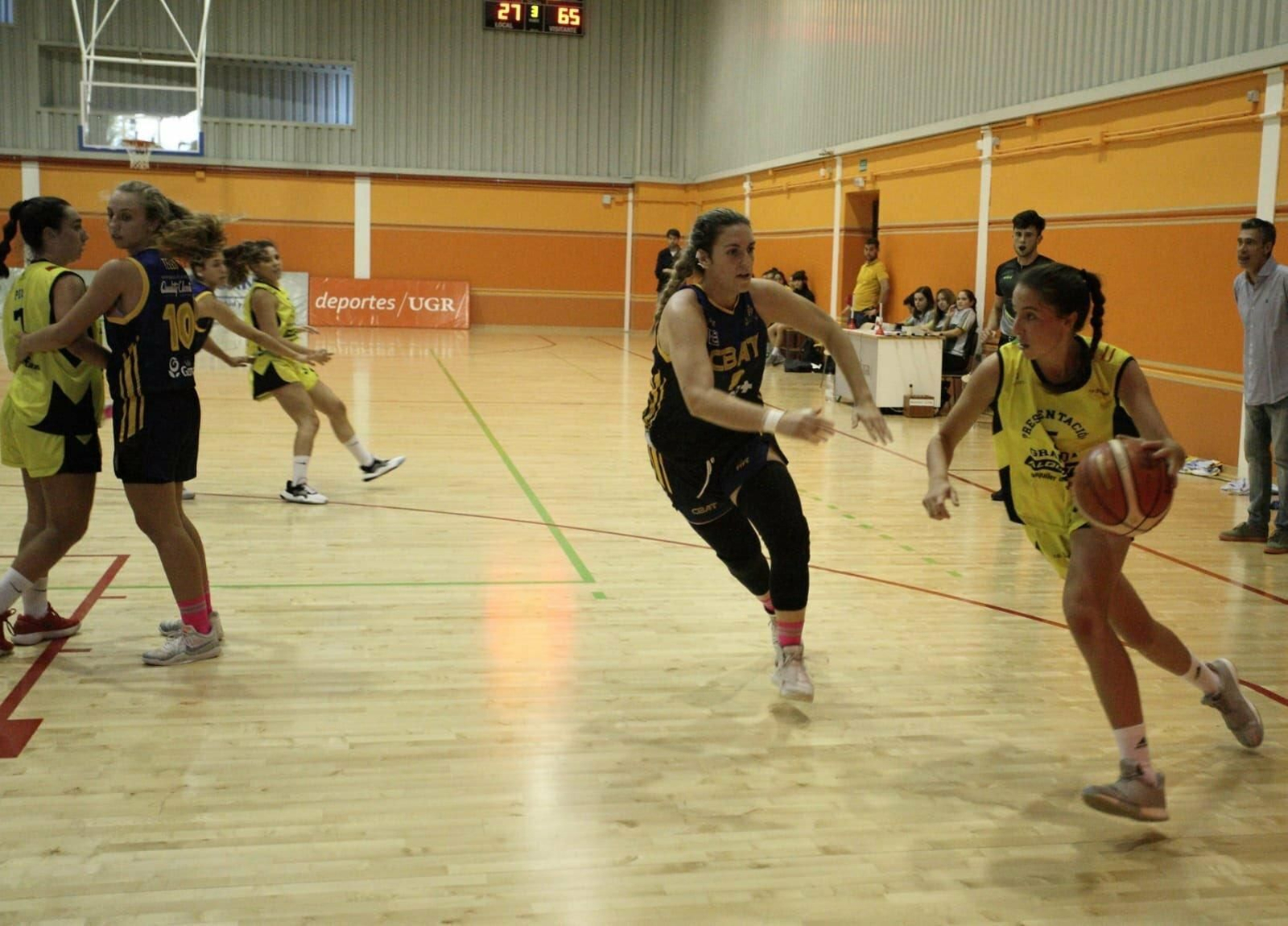Un partido del Asisa Alhaurín. Un partido del Asisa Alhaurín.