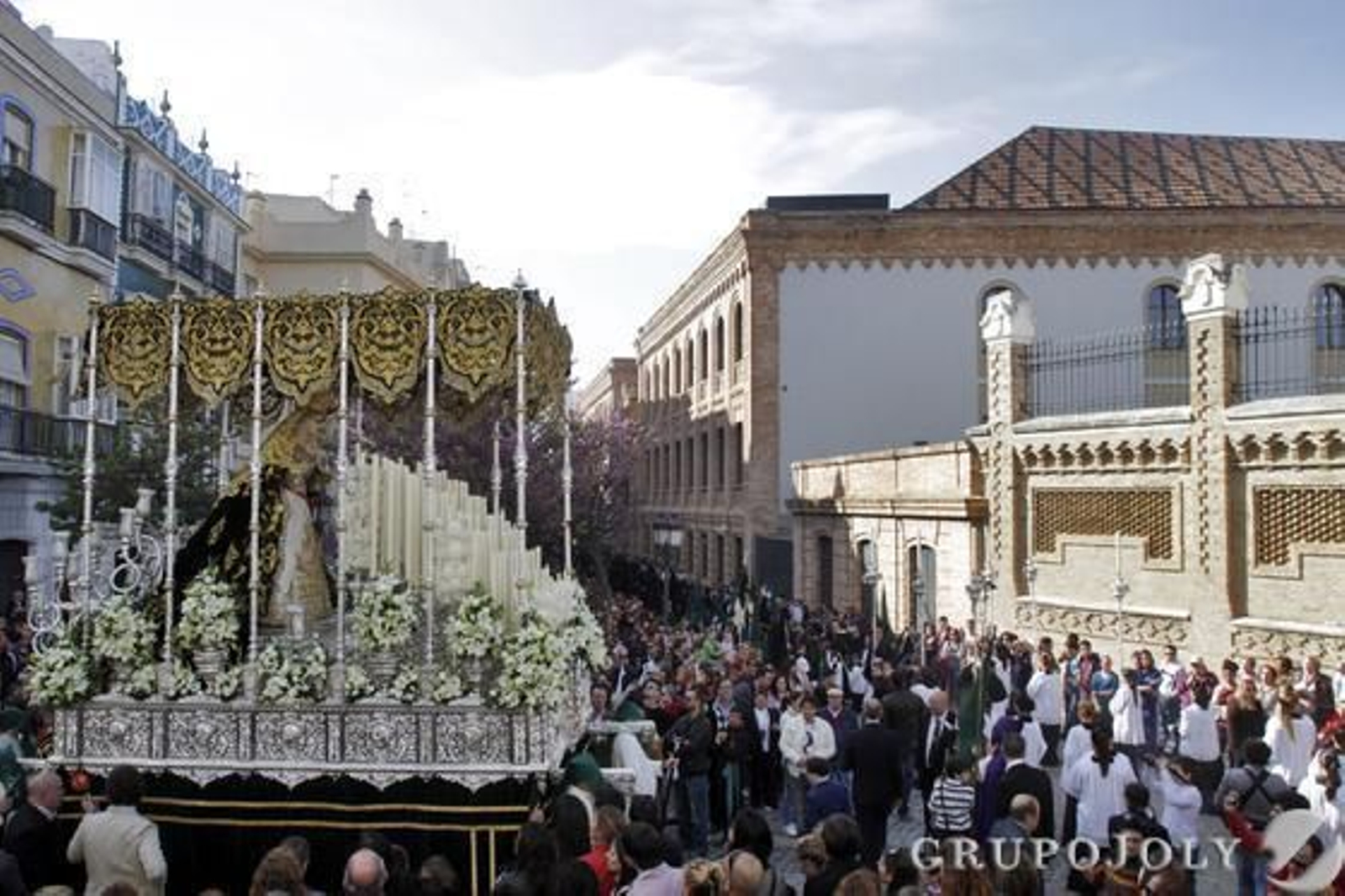 Real, Ilustre y Venerable Cofradía de Penitencia de Nuestro Padre Jesús de la Salud, María Santísima de la Esperanza y Nuestra Señora del Amor Hermoso.

Foto: Lourdes de Vicente