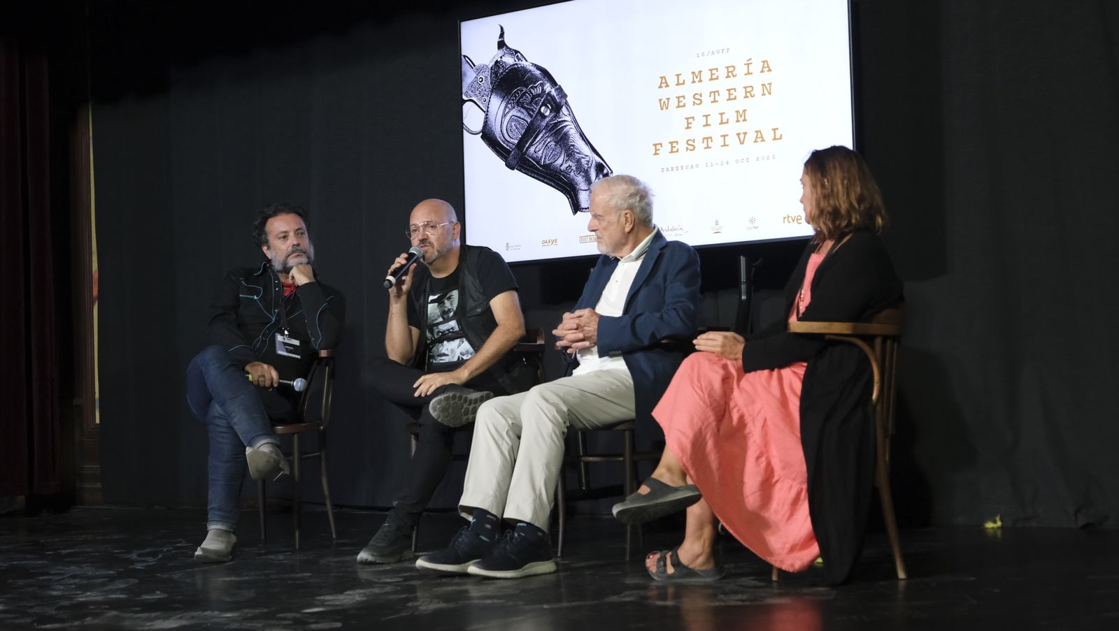 Imágenes de la inauguración del Almería Western Film Festival, en Tabernas
