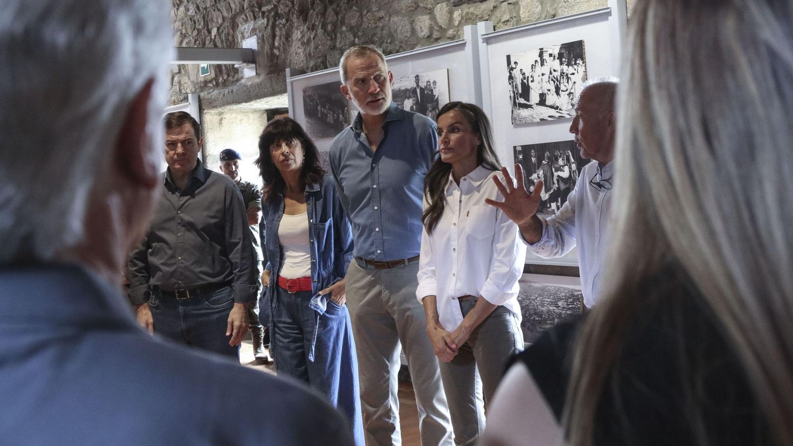 Los Reyes, con los alcaldes de los pueblos afectados por los incendios en Zamora.