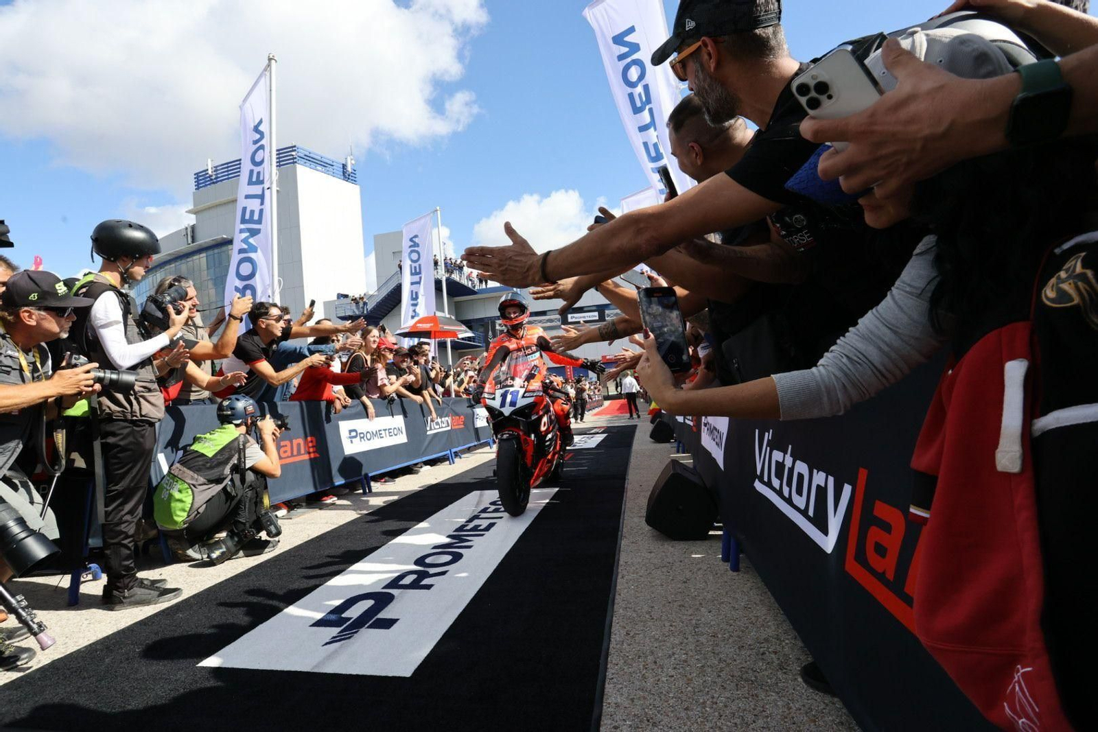Así se ha vivido el título mundial de Superbike deálvaro Bautista en el Circuito de Jerez