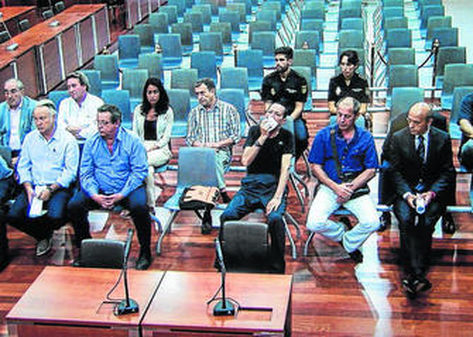 Antonio Calleja, gerente de la empresa Gerencia de Compras -en el centro de la imagen-, en el juicio por el caso Fergocon.