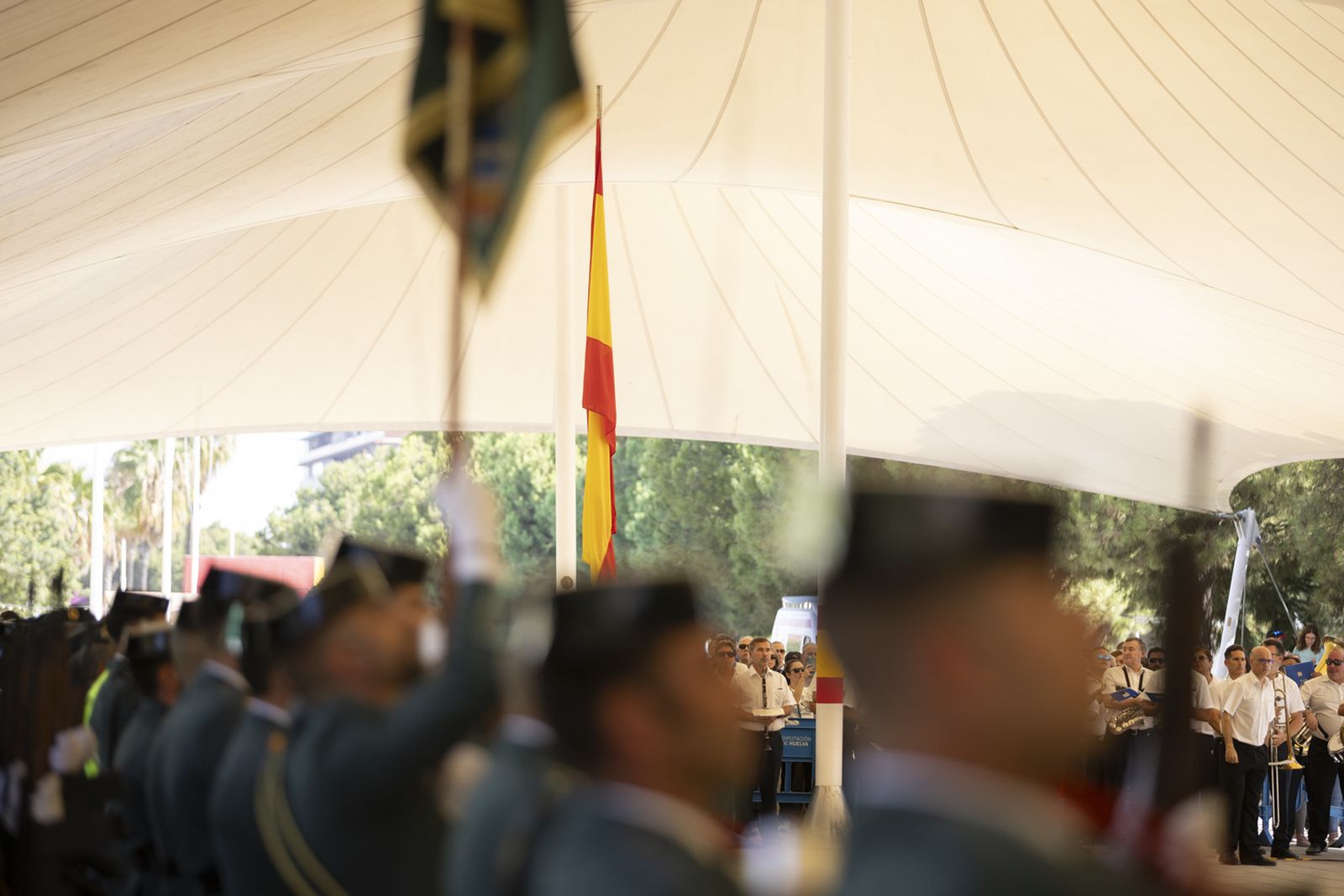 Imágenes de los actos de celebración de la festividad de la patrona de la Guardia Civil, la Virgen del Pilar.